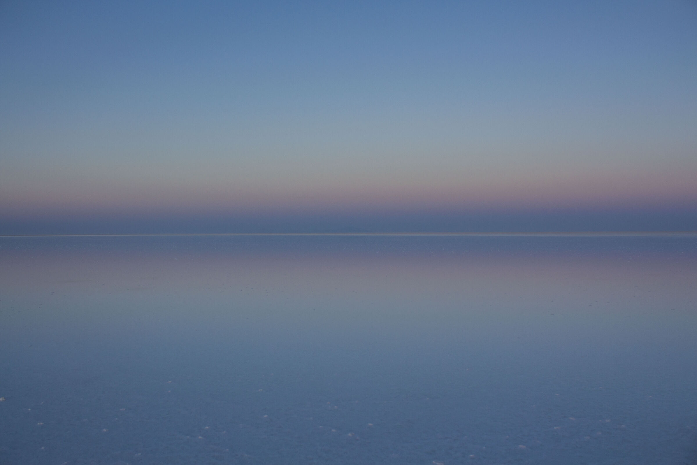 Imperceptible Horizons