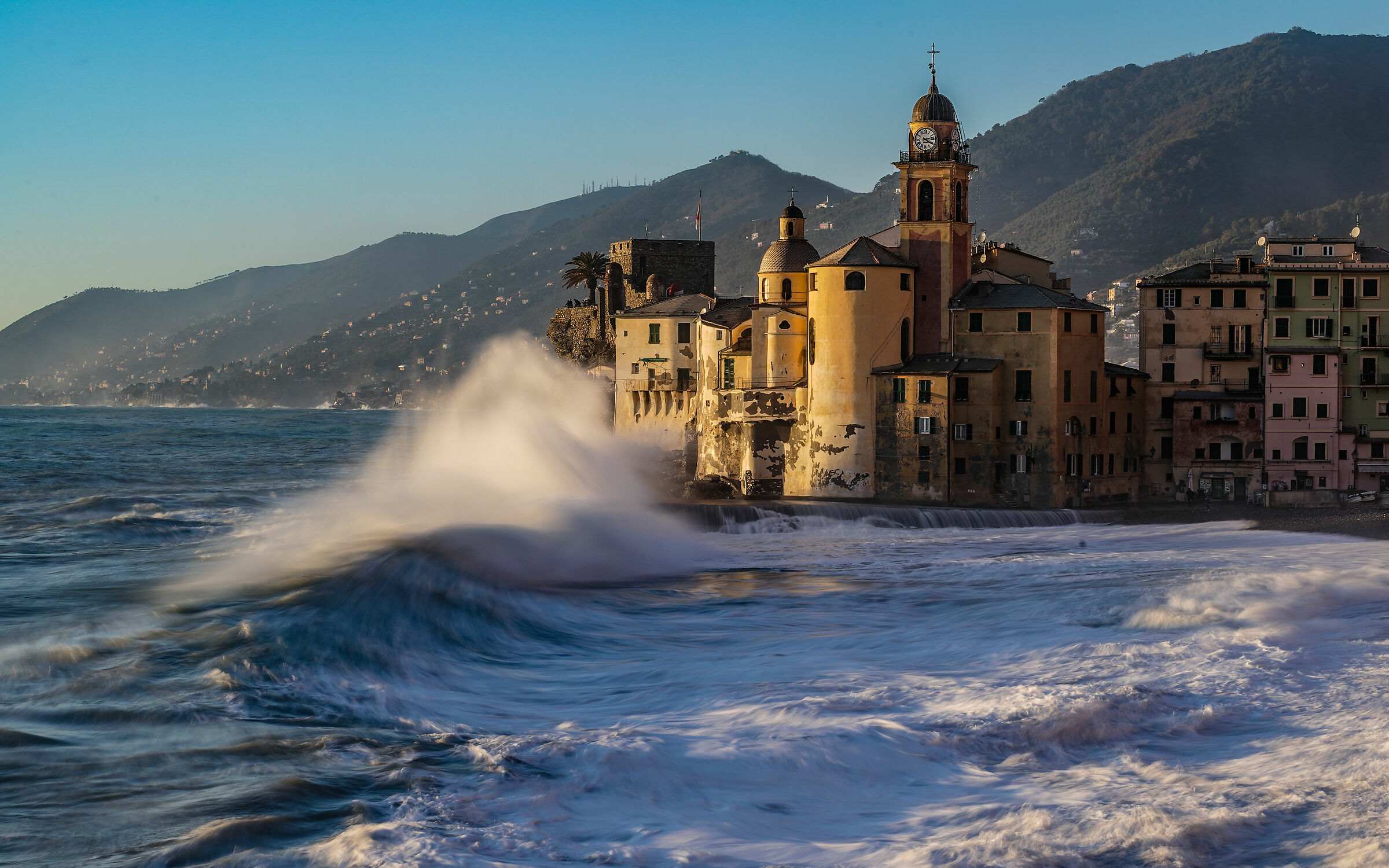 Mareggiata a Camogli