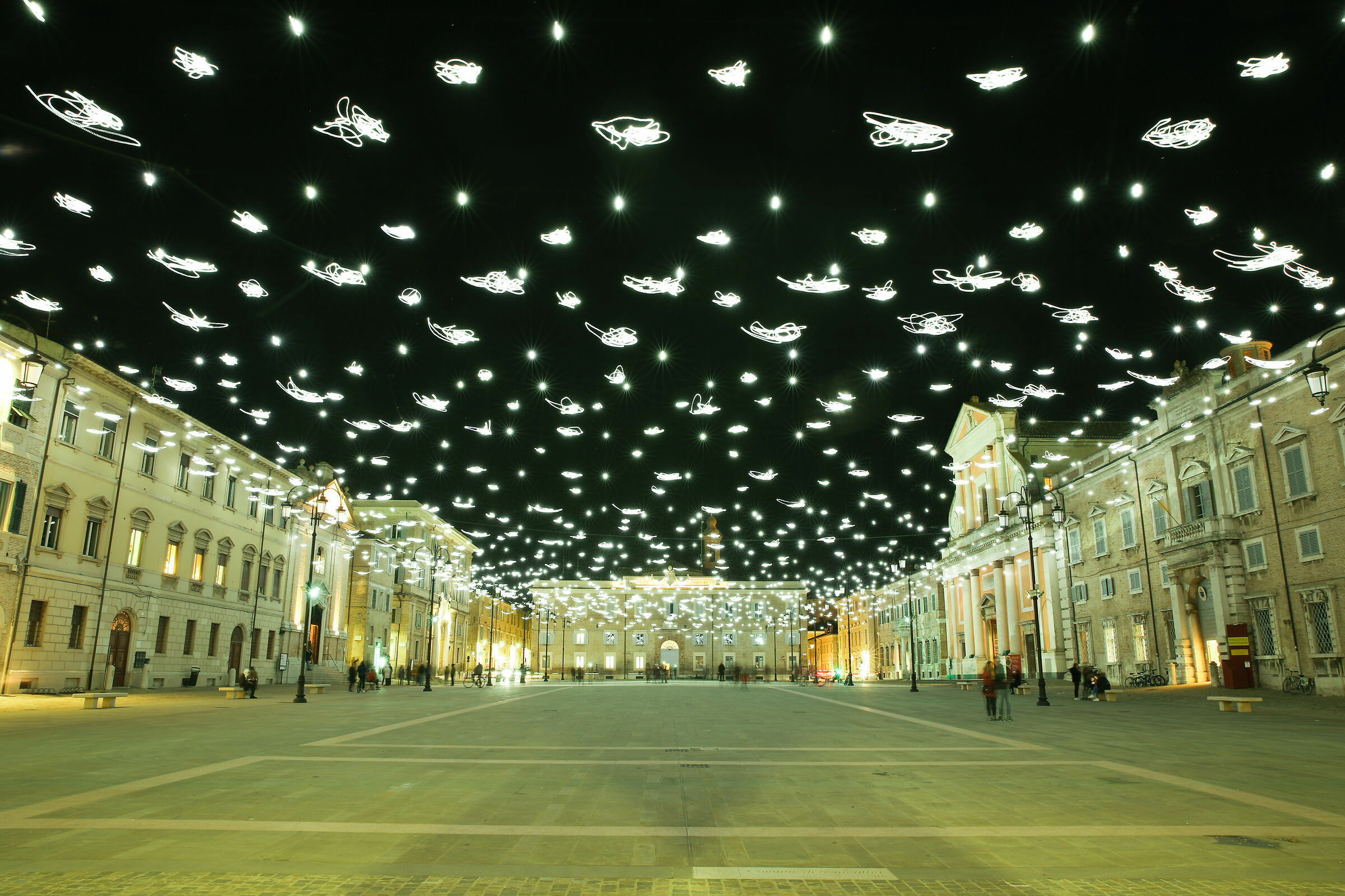 Senigallia Piazza Garibaldi on the move