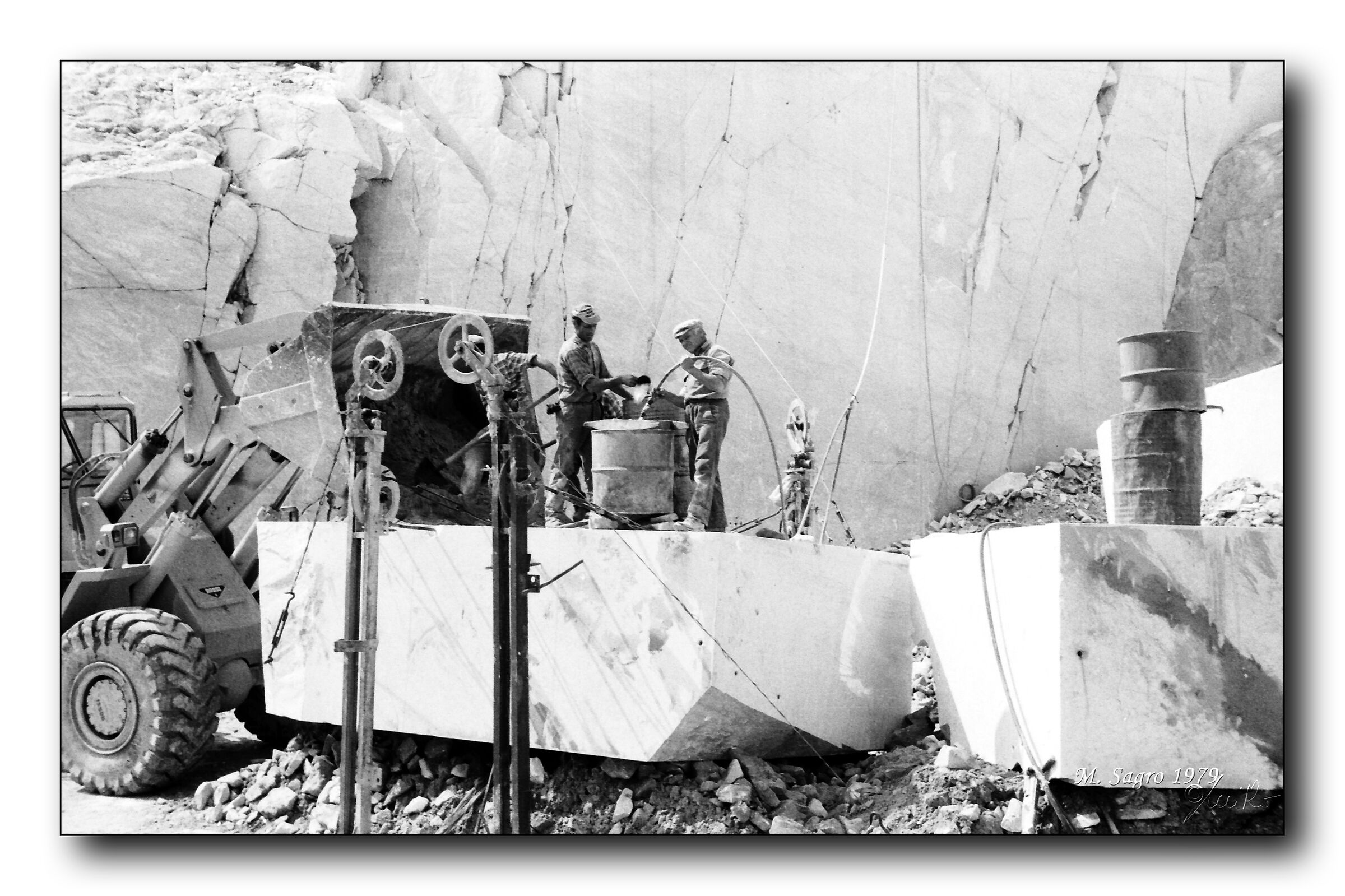 Cave del Monte Sagro (Vinca)