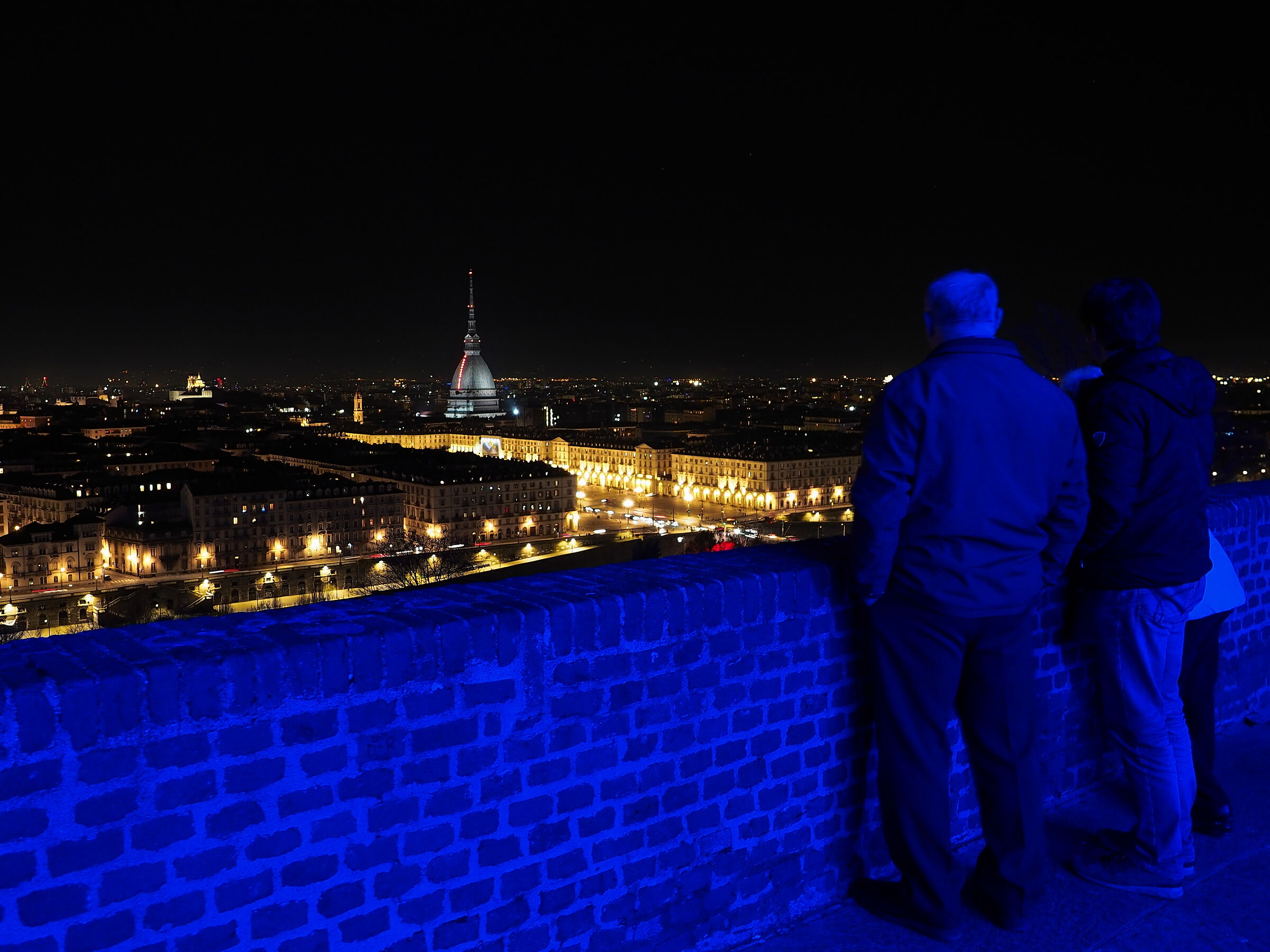 Christmas tourists "in blue"