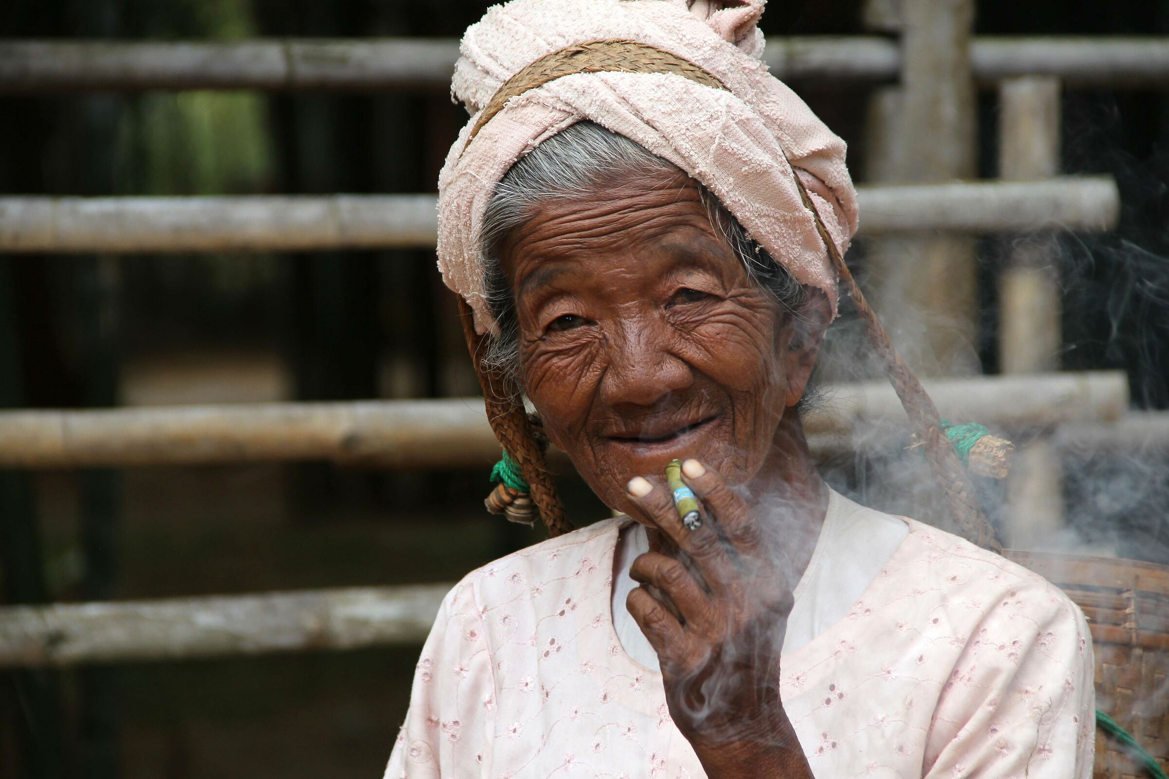 Myanmar: Does smoking hurt?