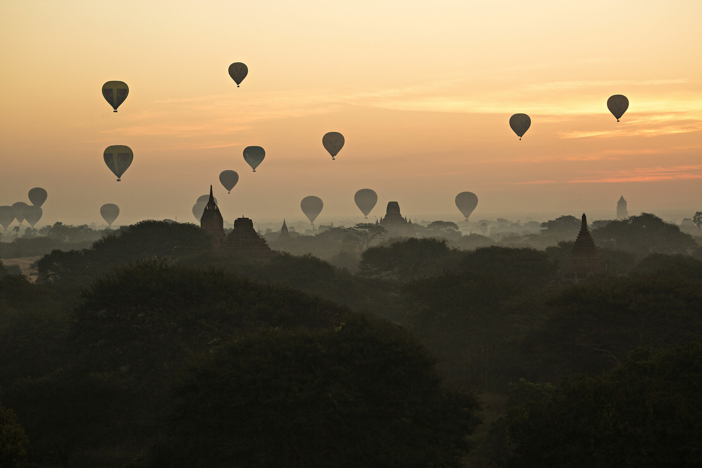 Sunrise in Bagan