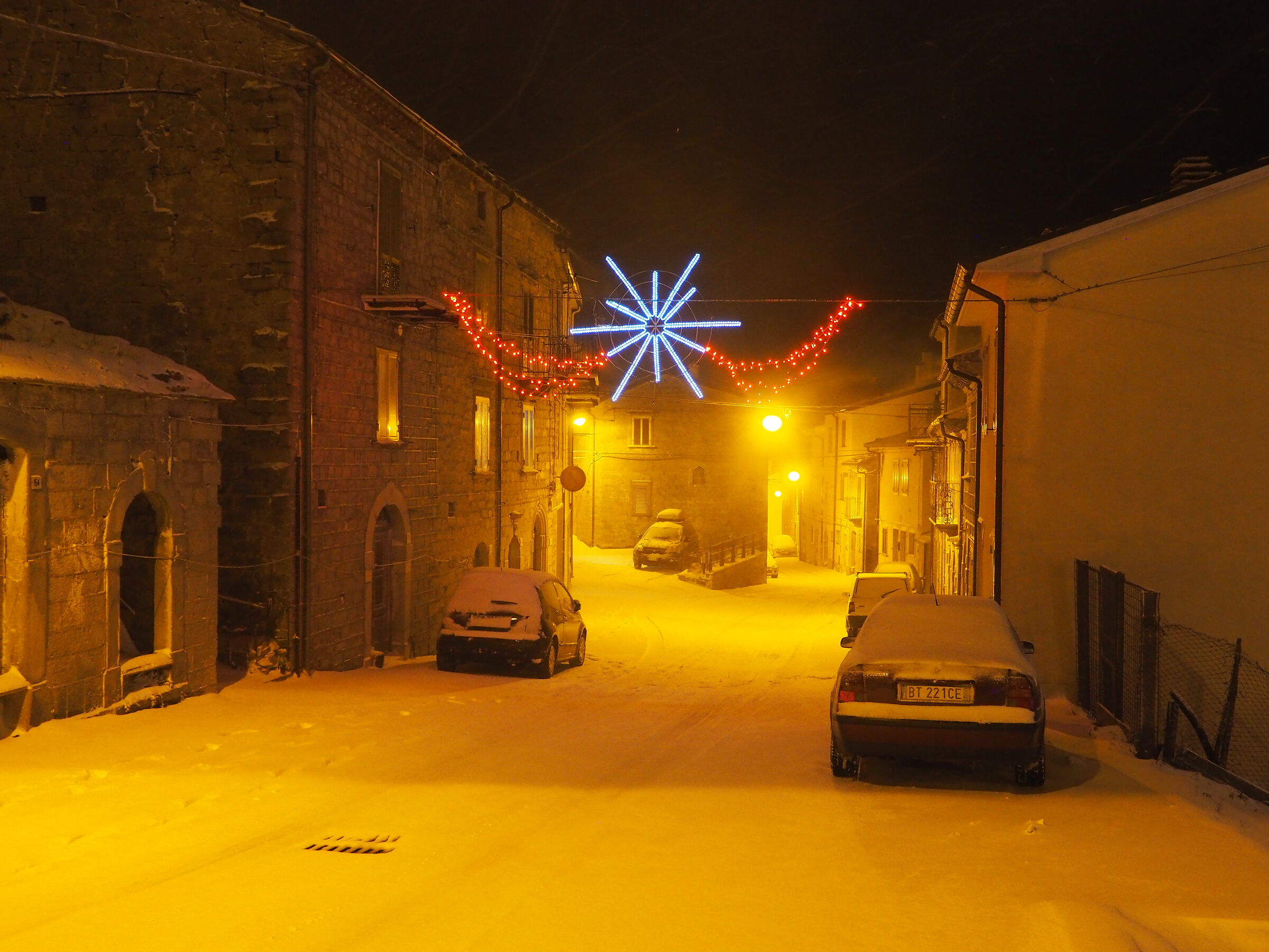 Let it snow, by night