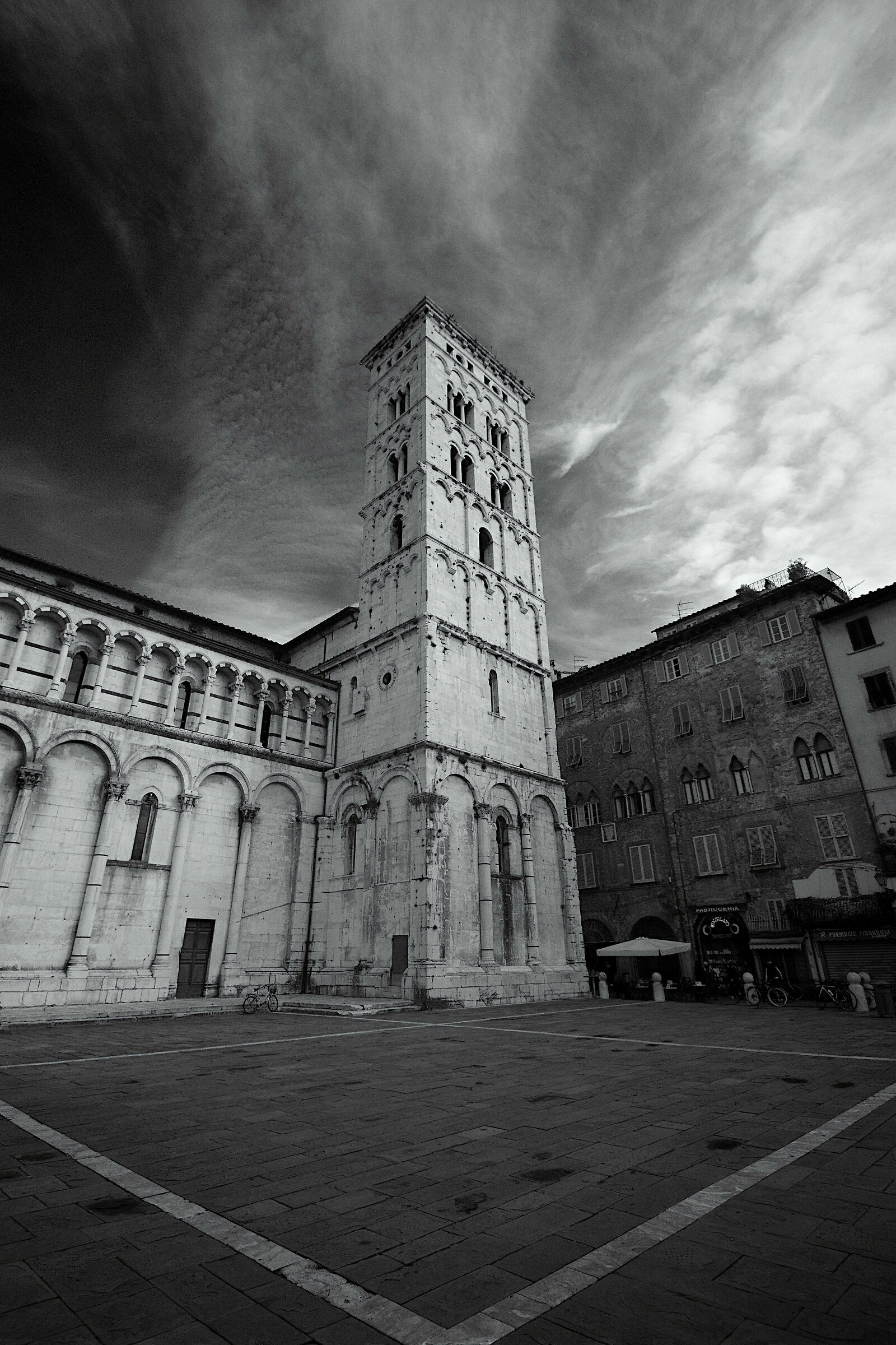 Geometrie in Lucca dentro