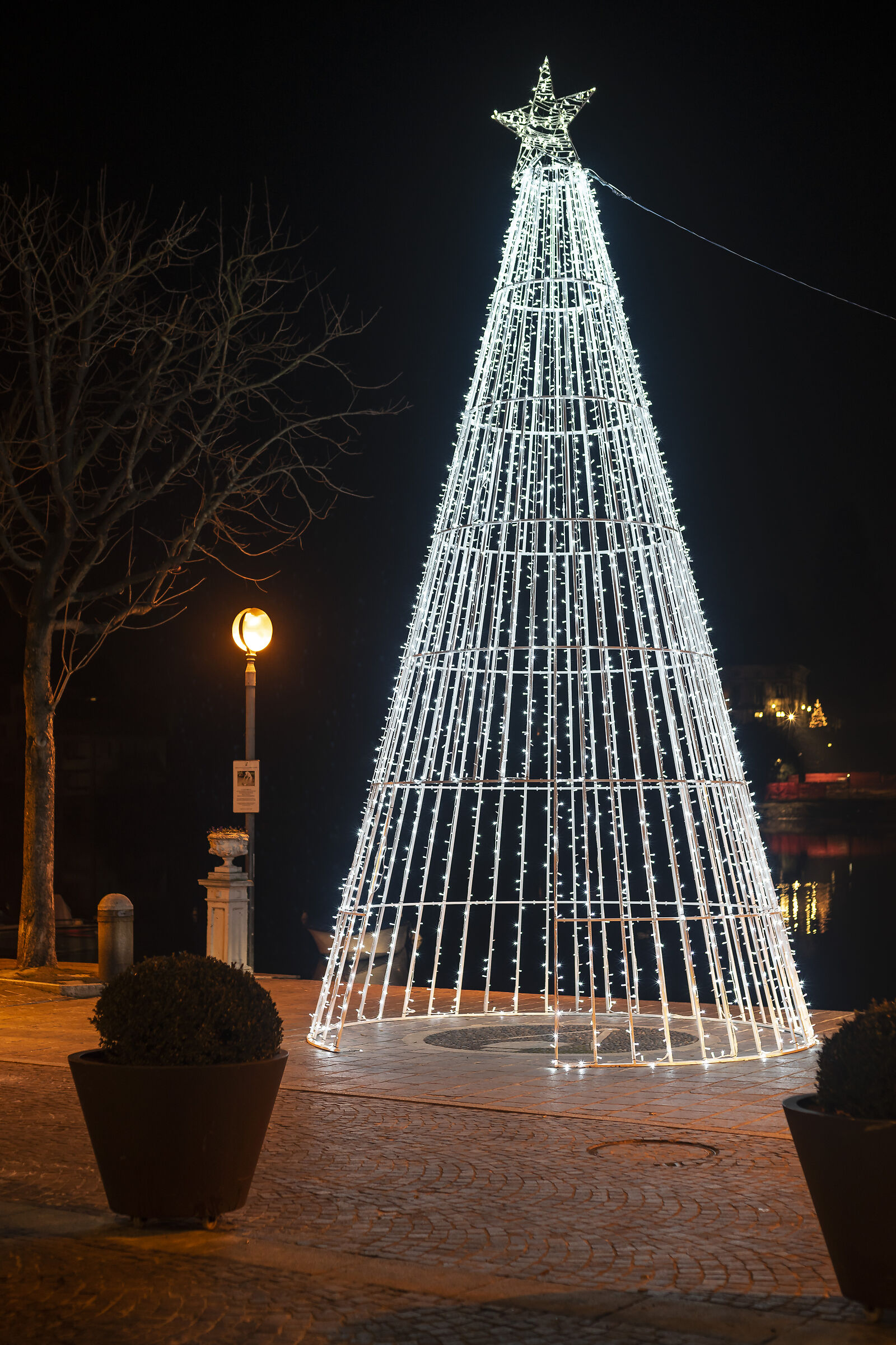 Monday, December 30, 2019, 6:33 p.m.