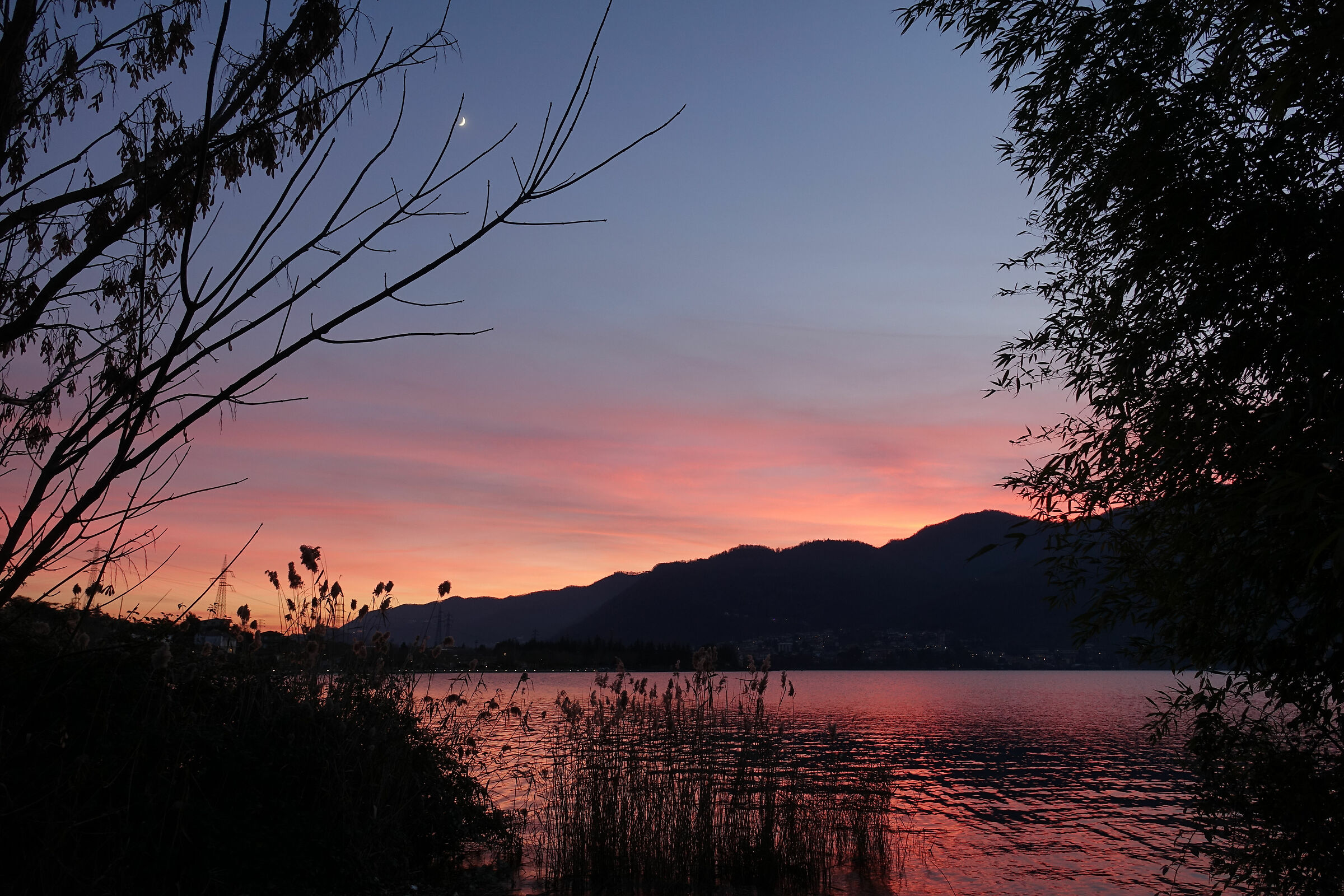 Tramoto on Lake Garlate : last day of the year