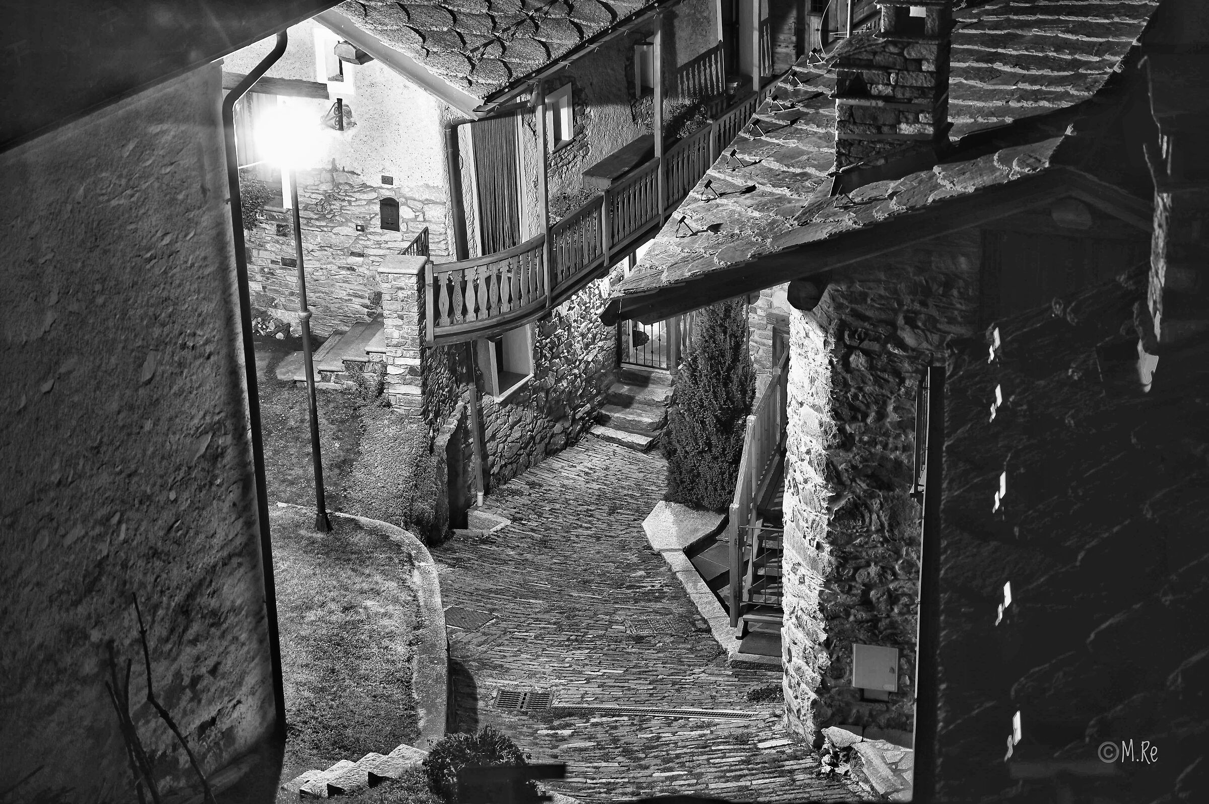 Glimpse of mountain hamlet