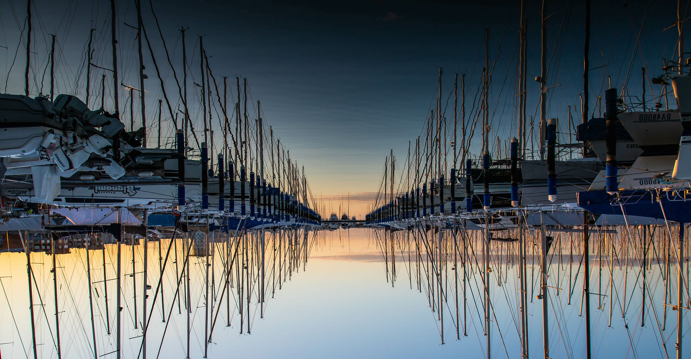 Il mondo dietro lo specchio!