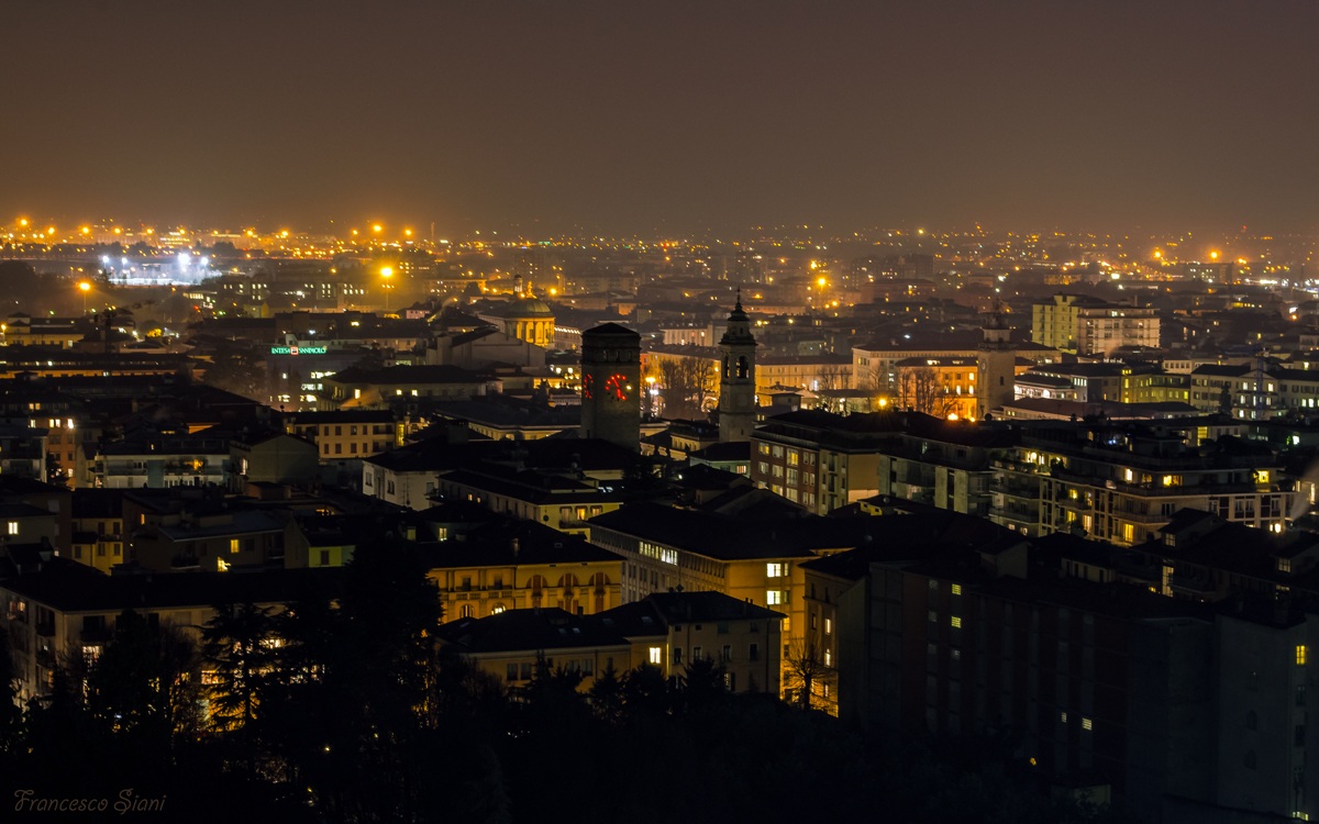 Bergamo by night