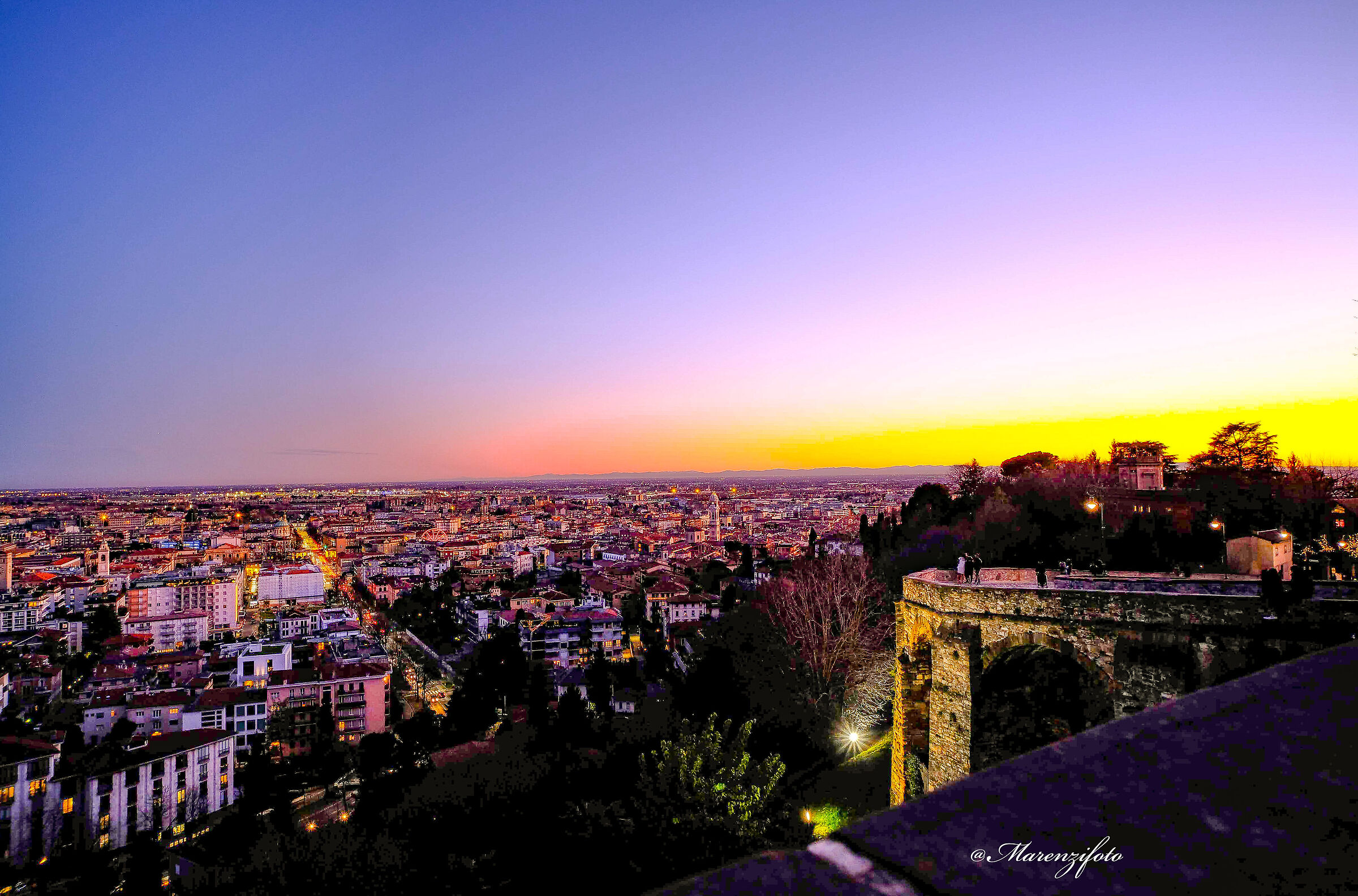 Tramonto su Bergamo
