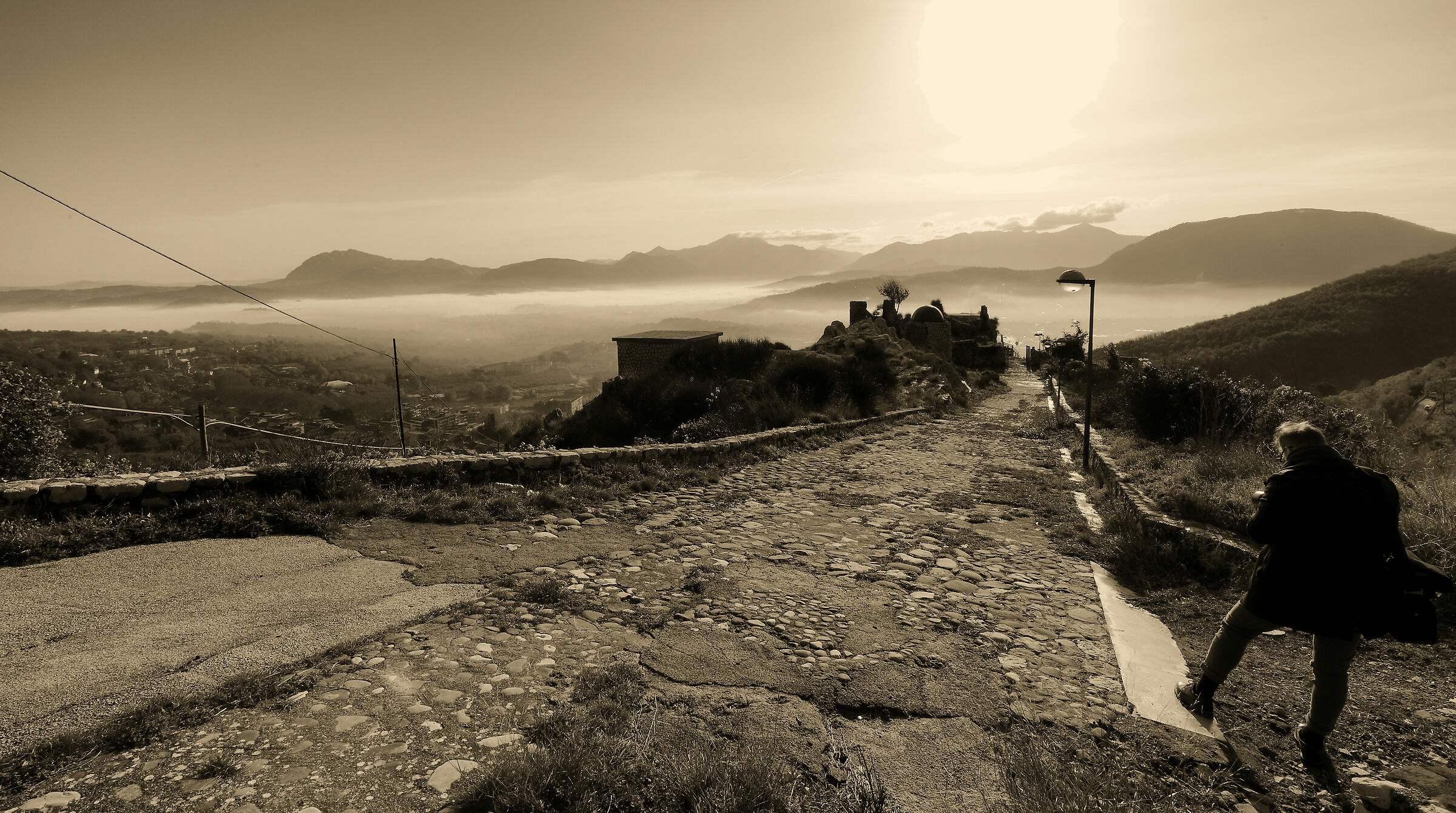 Il silenzio che assedia il fotografo