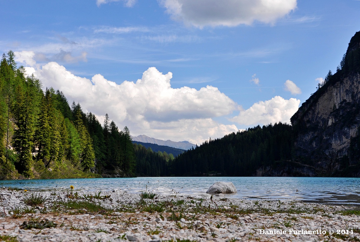 Braies dal basso verso alto