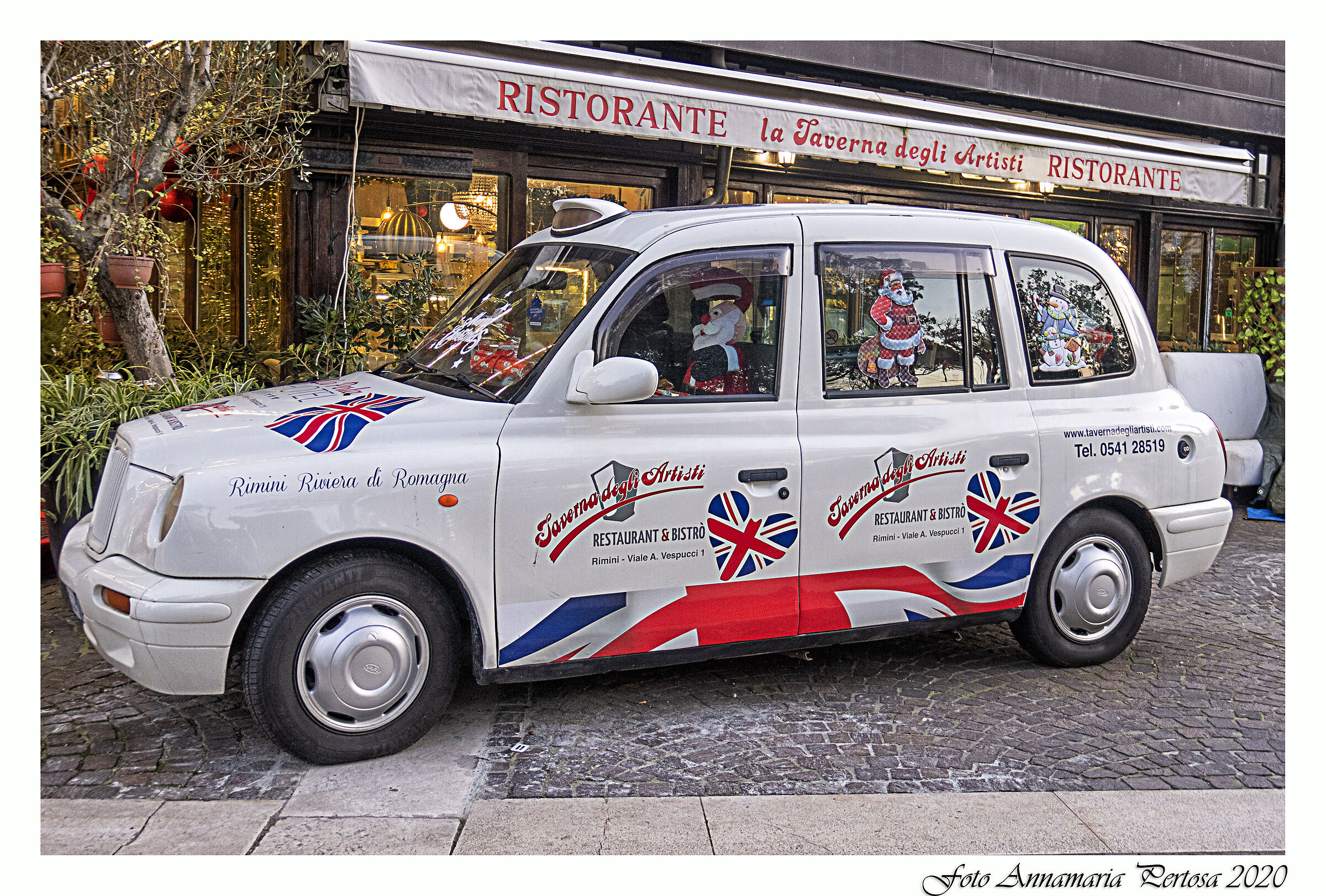An English taxi in Rimini
