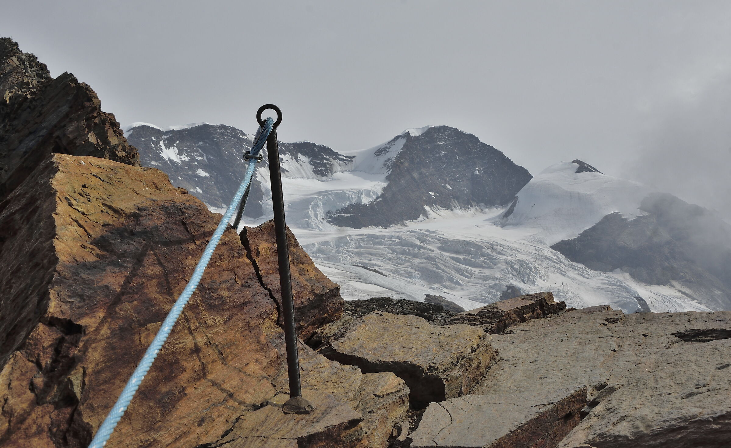 avevo la 7200 al collo ed in equilibrio tra la roccia e