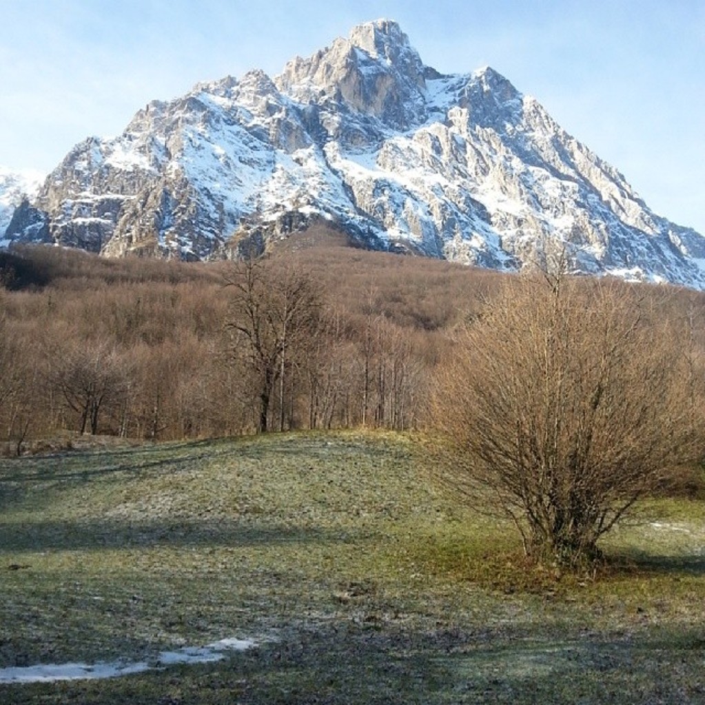 Great stone on the Teramanside