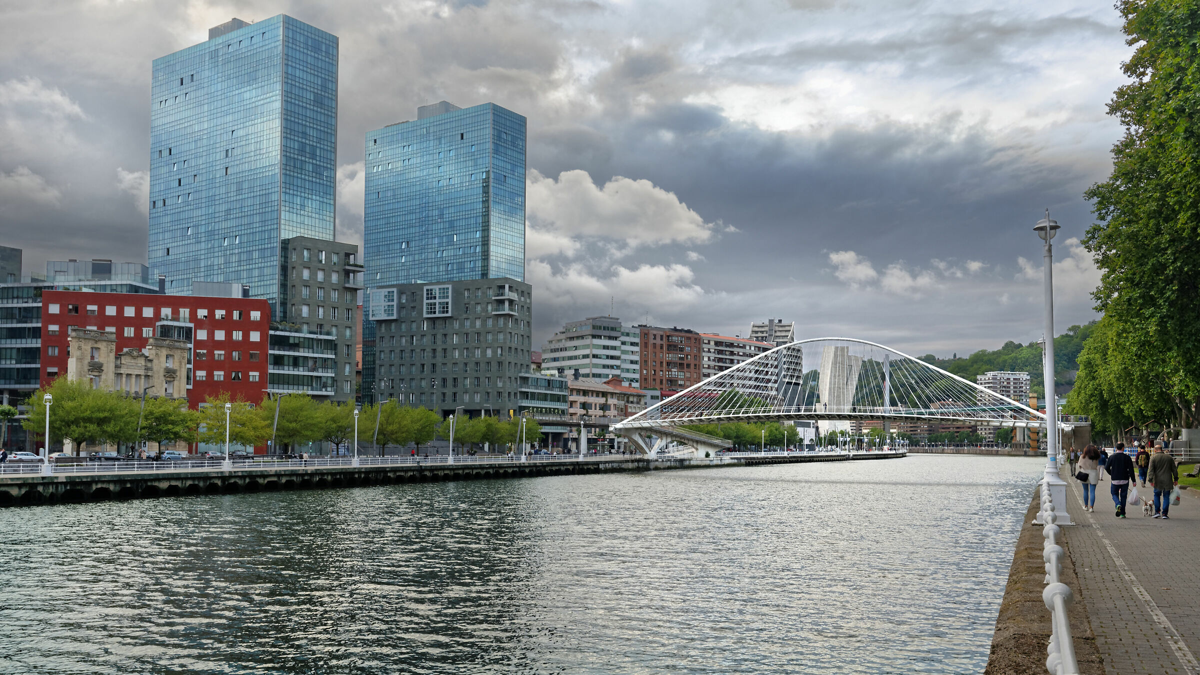 Bilbao and its river #2