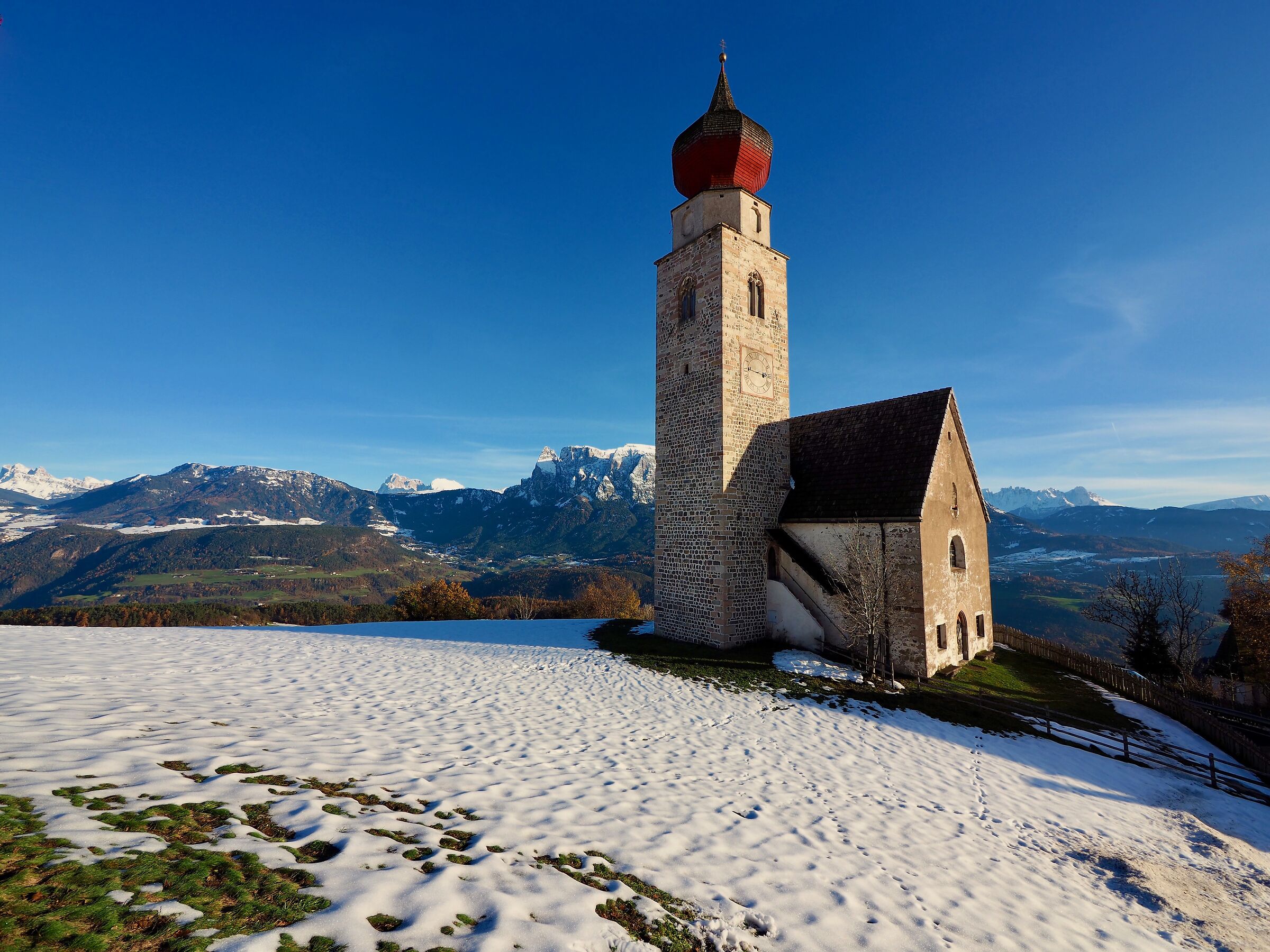 C'è una chiesetta amor.....
