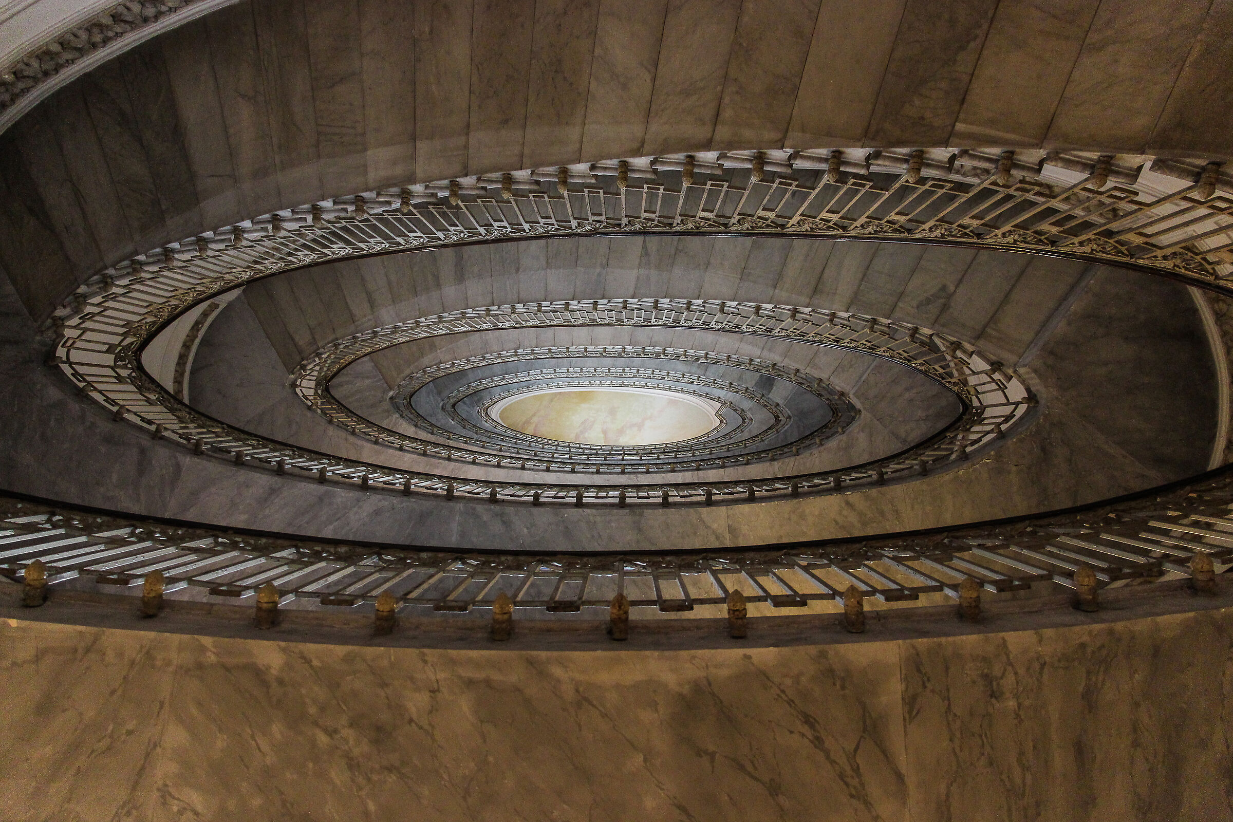 Mannajuolo Palace - Naples