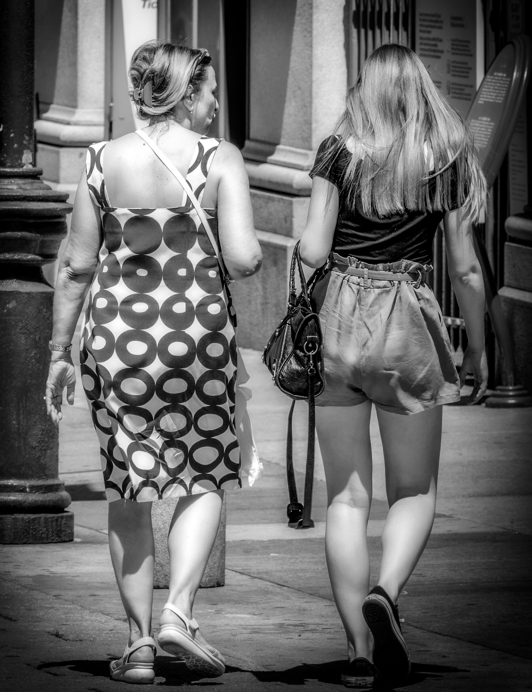 Synchrum mother and daughter