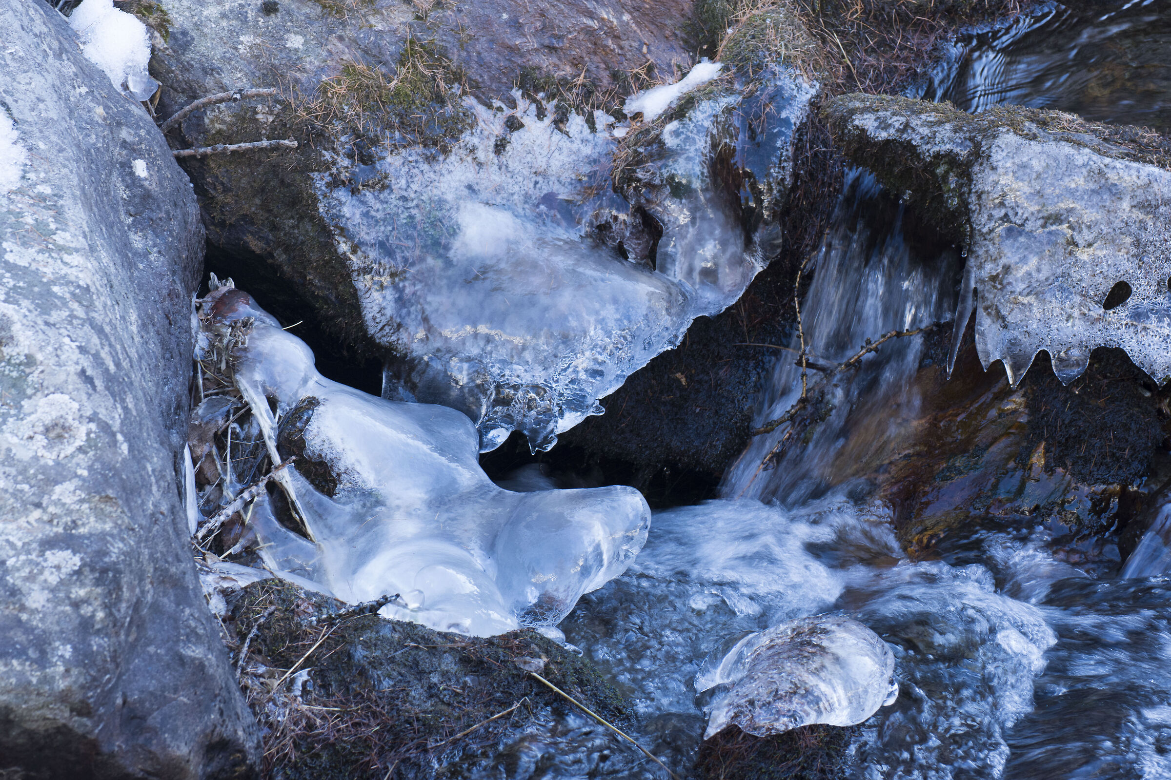 ice takes on strange shapes