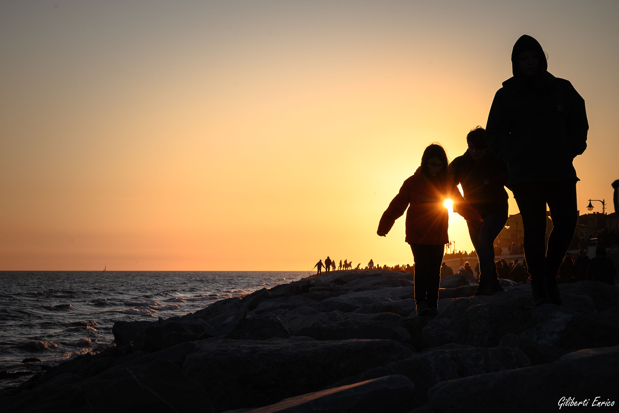 Tramonto tra le braccia