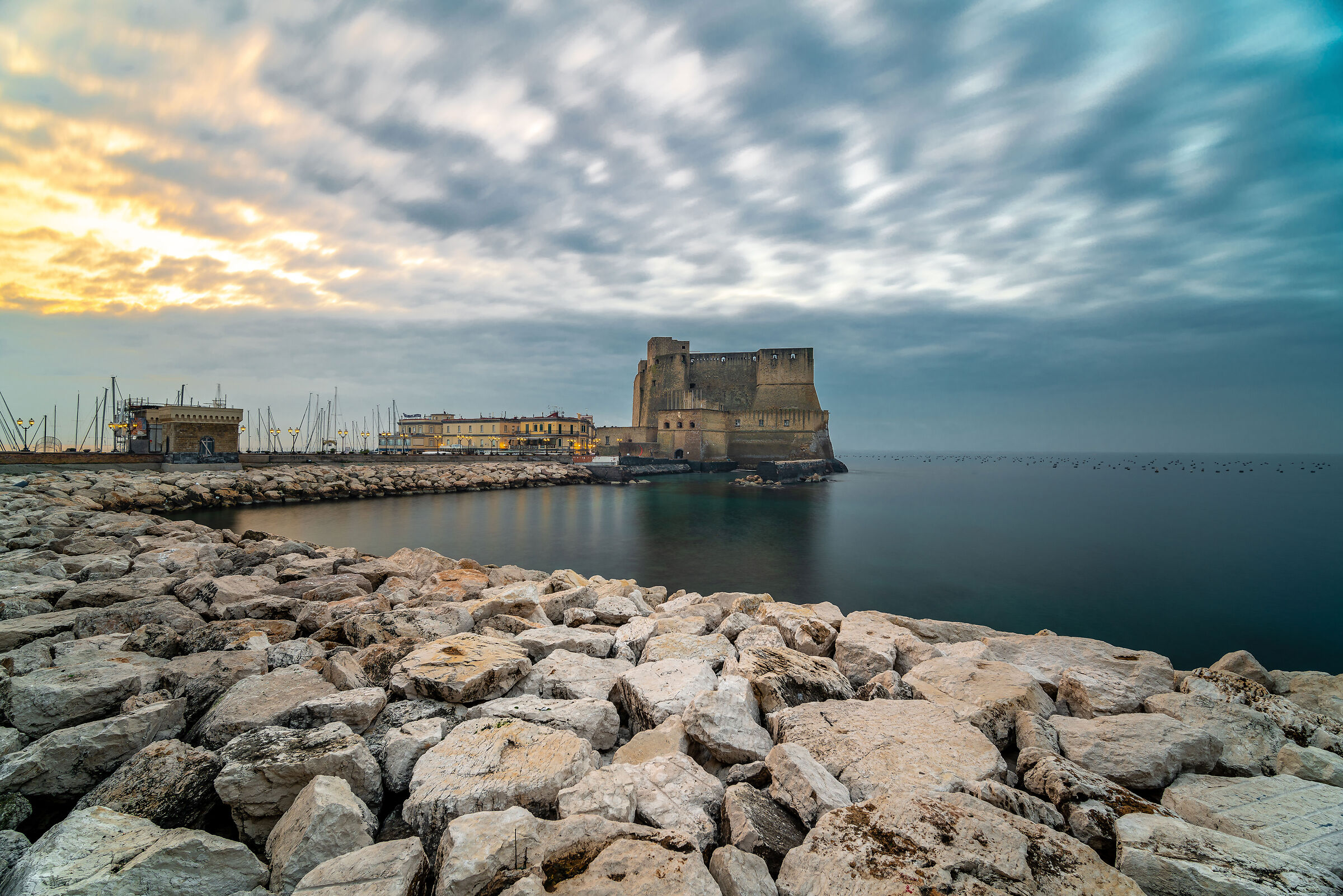 Sunrise at Ovo Castle