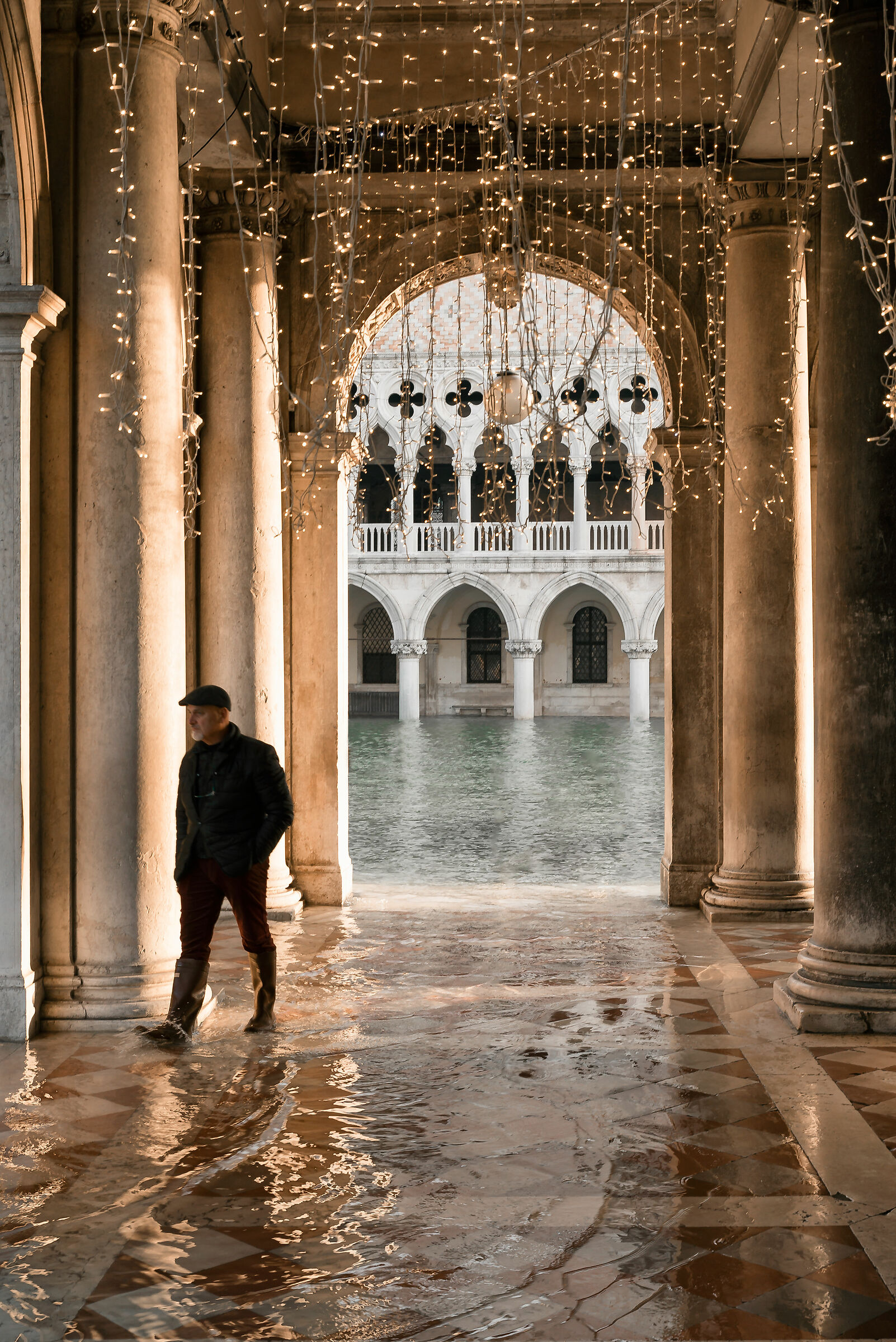 Passeggiando nell'acqua alta