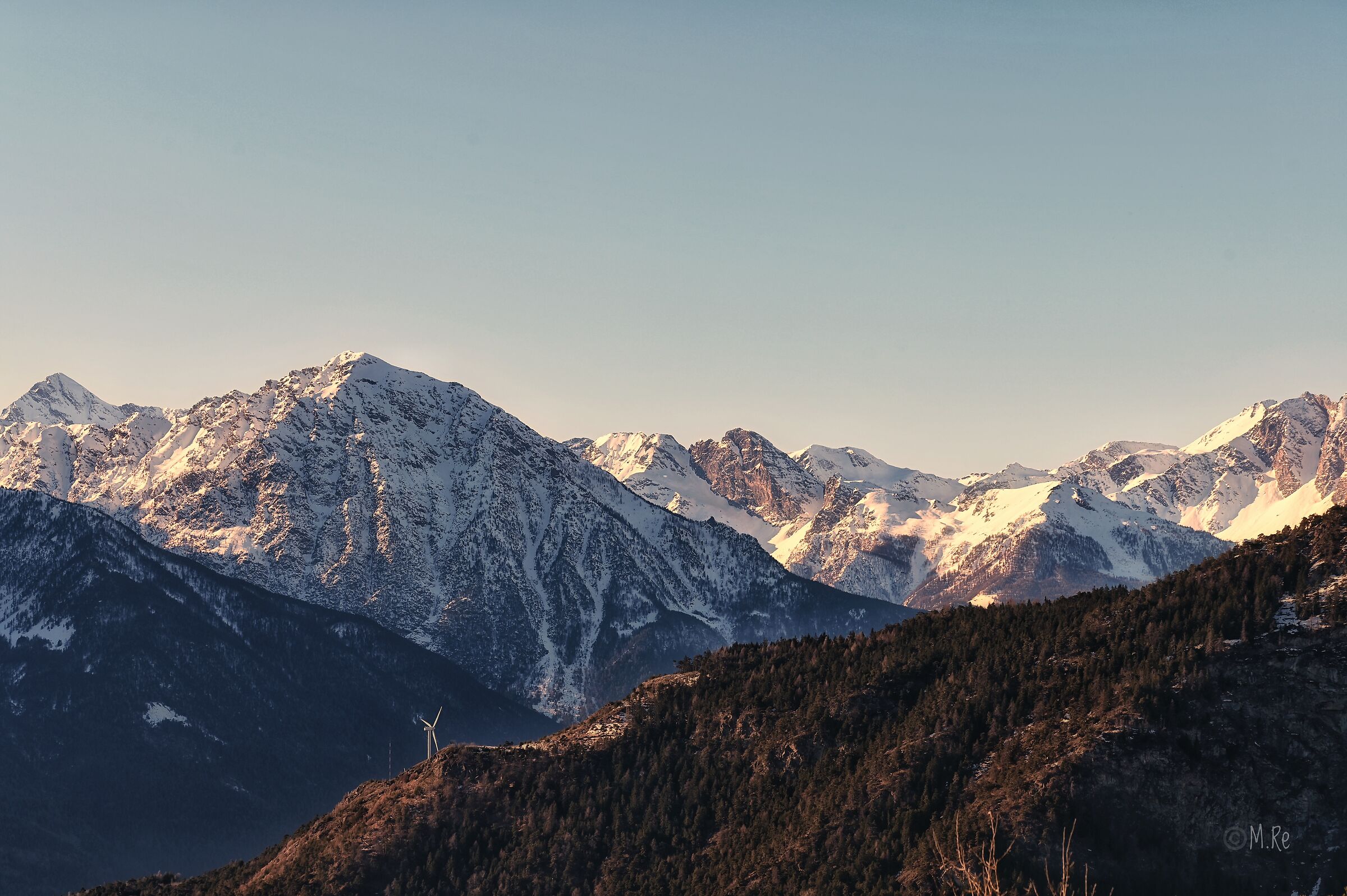 Wind turbine sadithes in the mountains