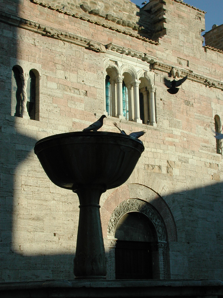 Piazza Maggiore, Bevagna, towards sunset