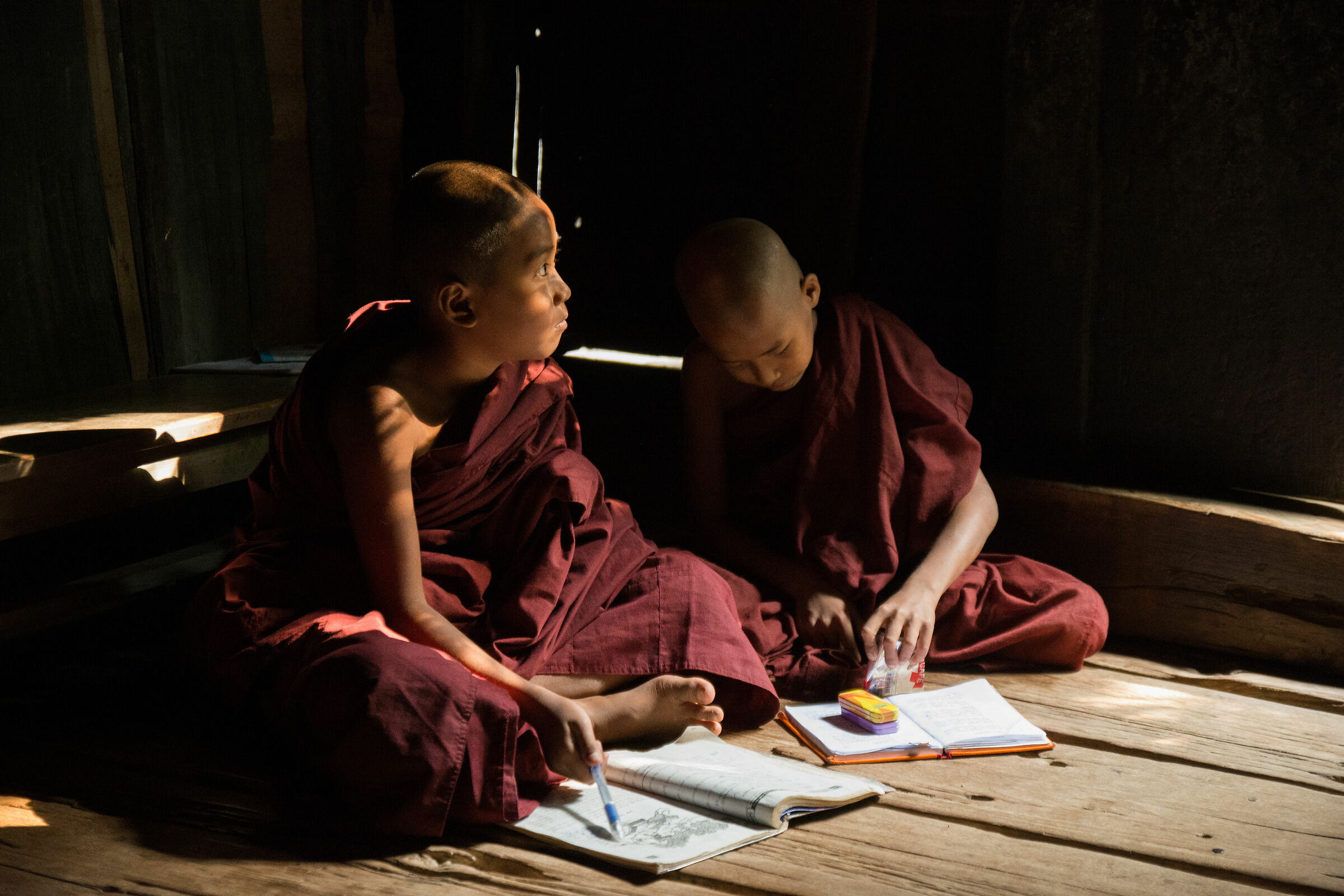 Mandalay Monks, Sn.