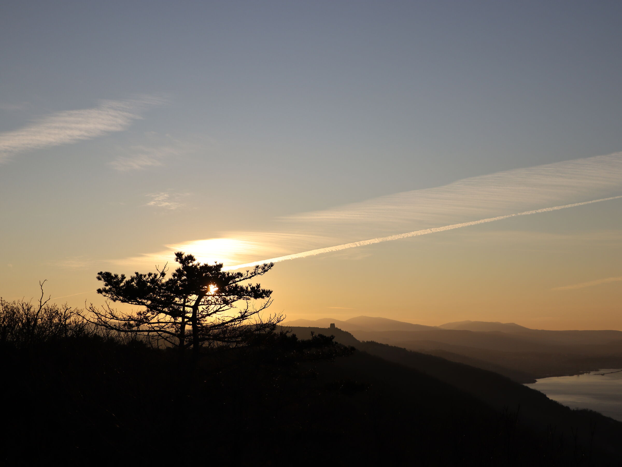 alba sul golfo di Trieste