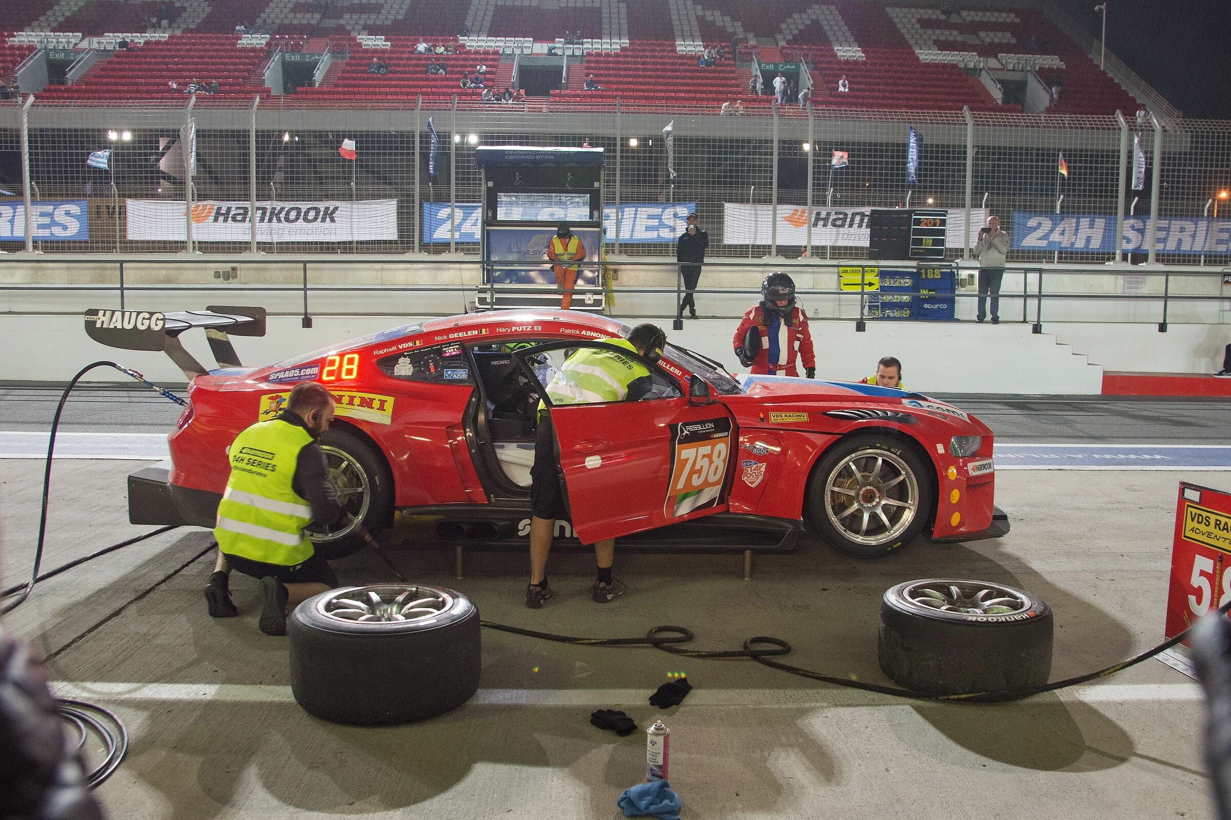 24 H di Dubai 2020-01