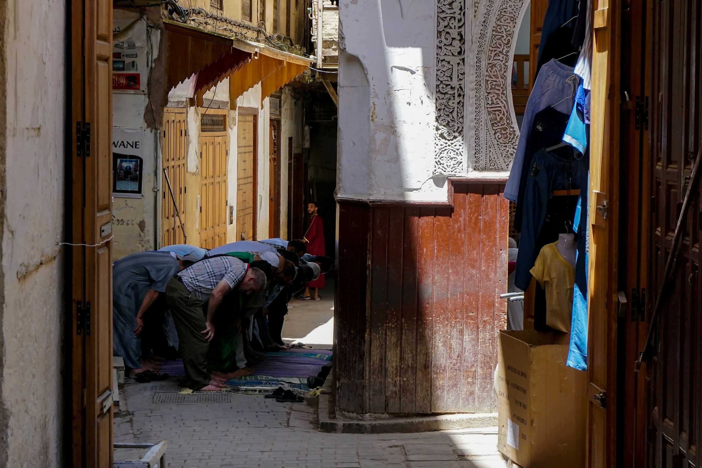 Preghiere per le strade di Fes