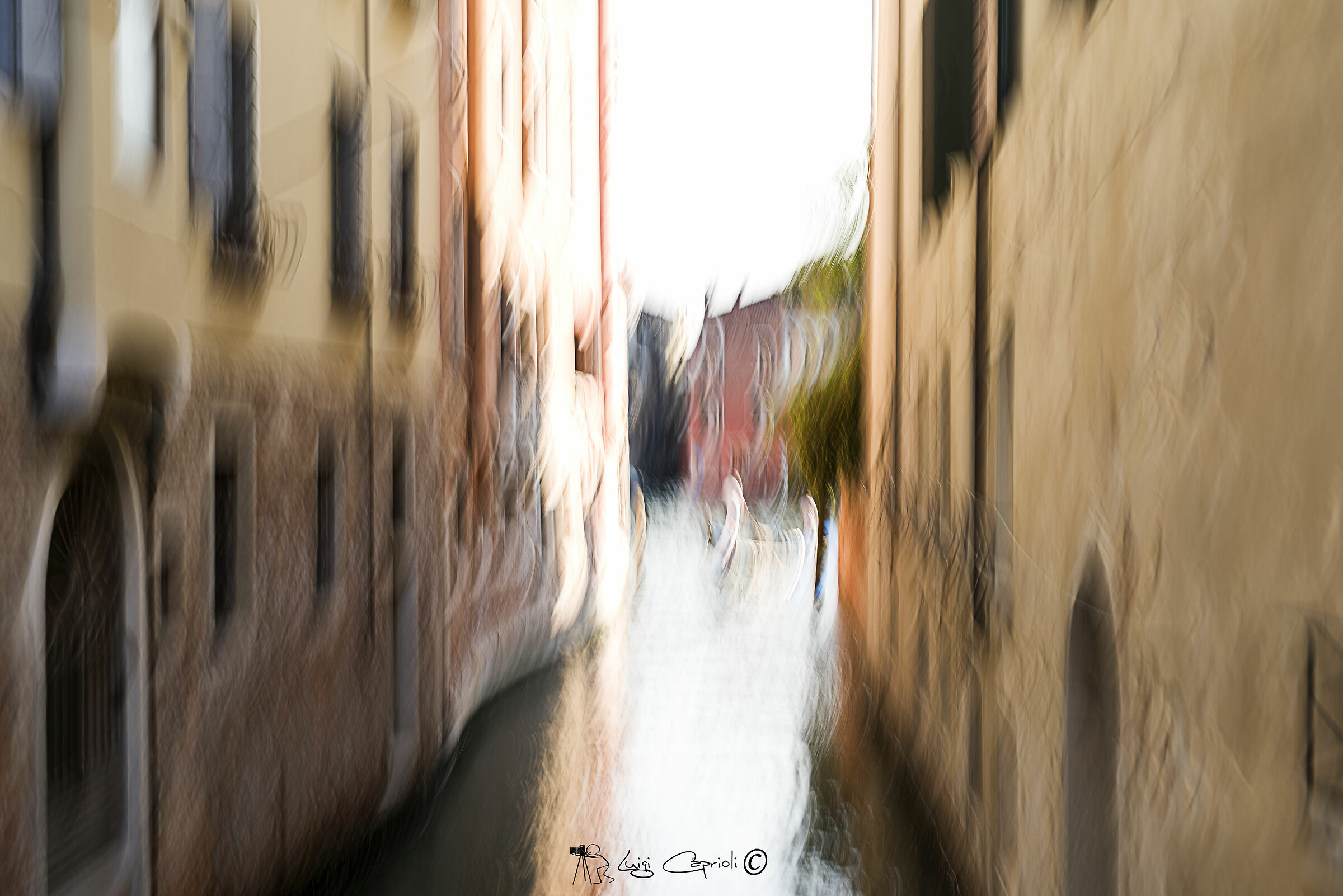 glimpse of Venice