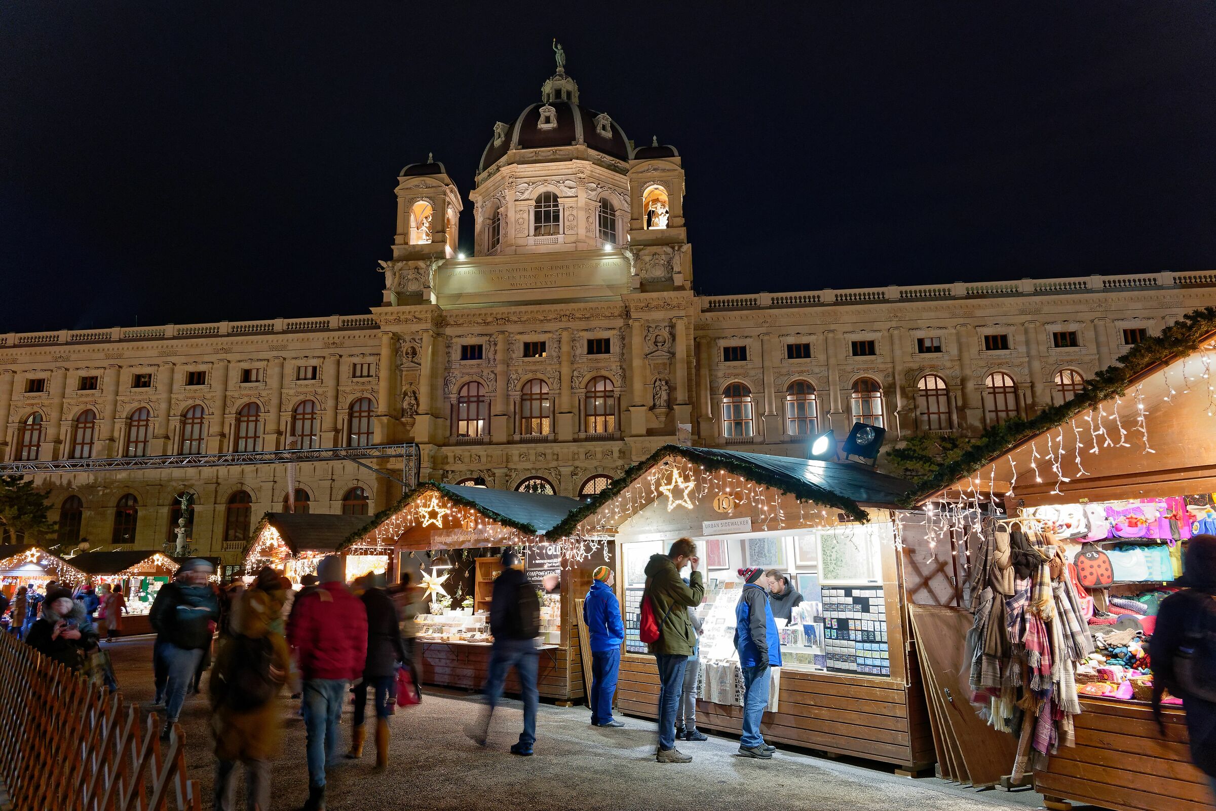 Mercatino in attesa della Befana