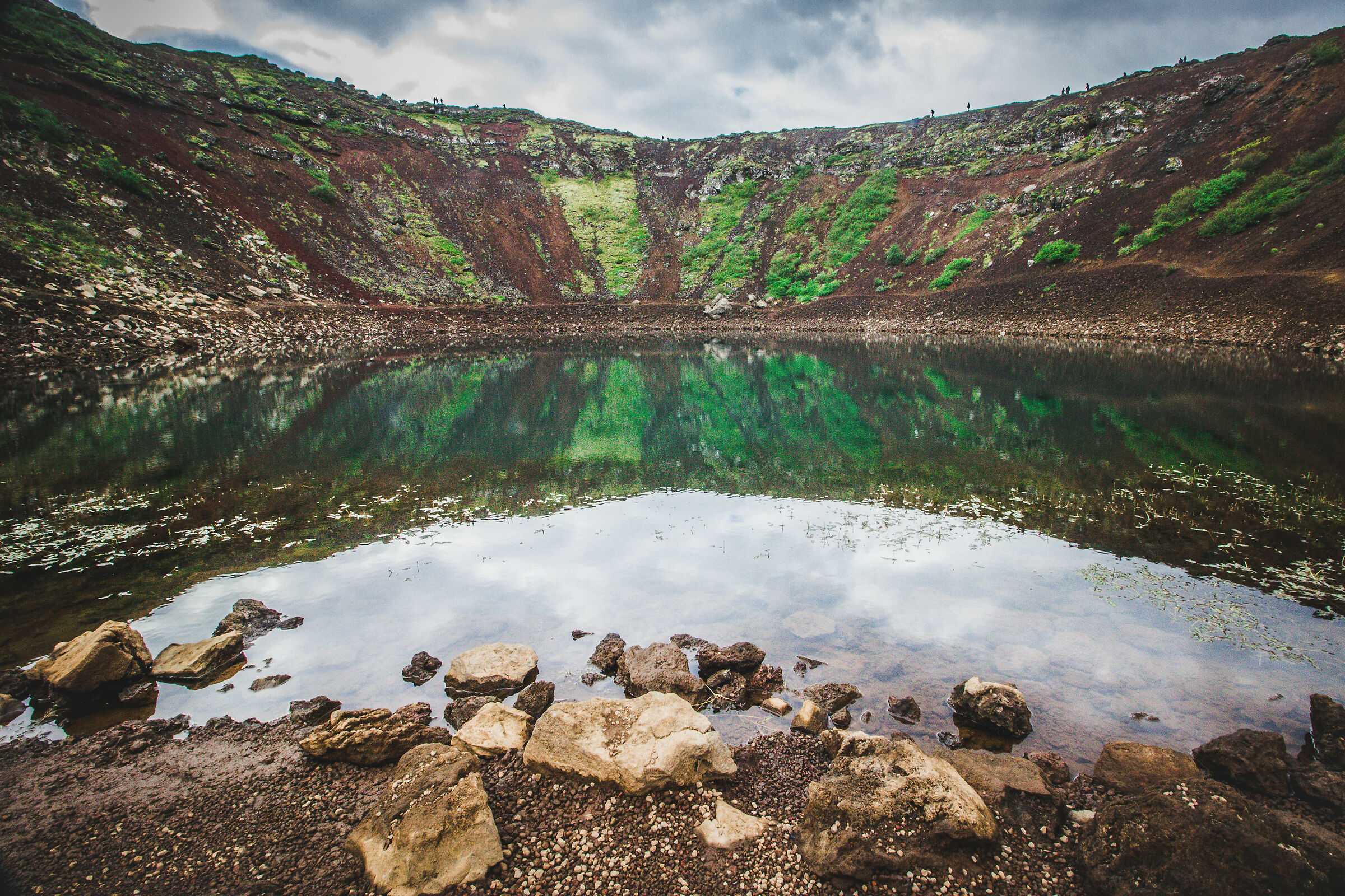 Riflessi nel cratere