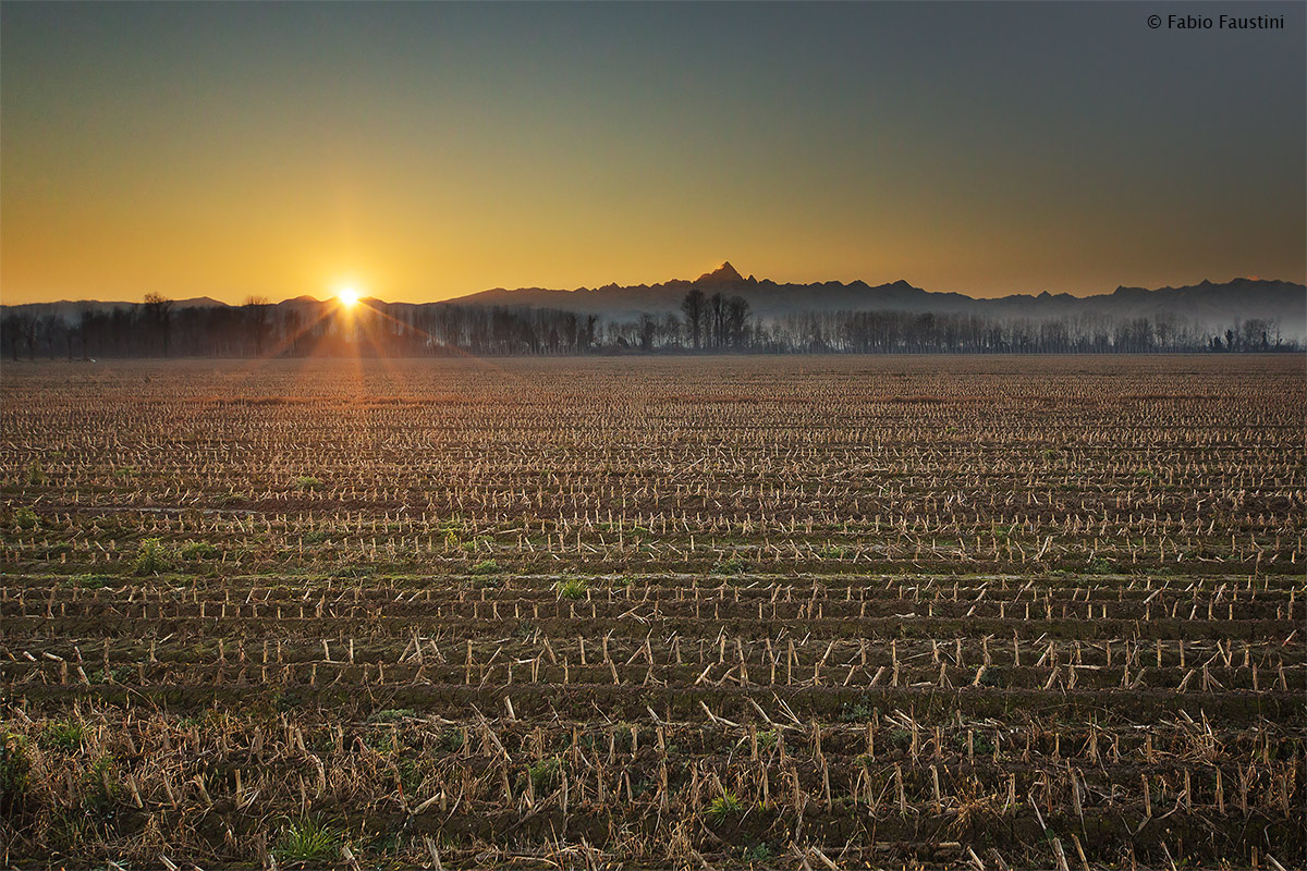 Tramonto sulla campagna piemontese