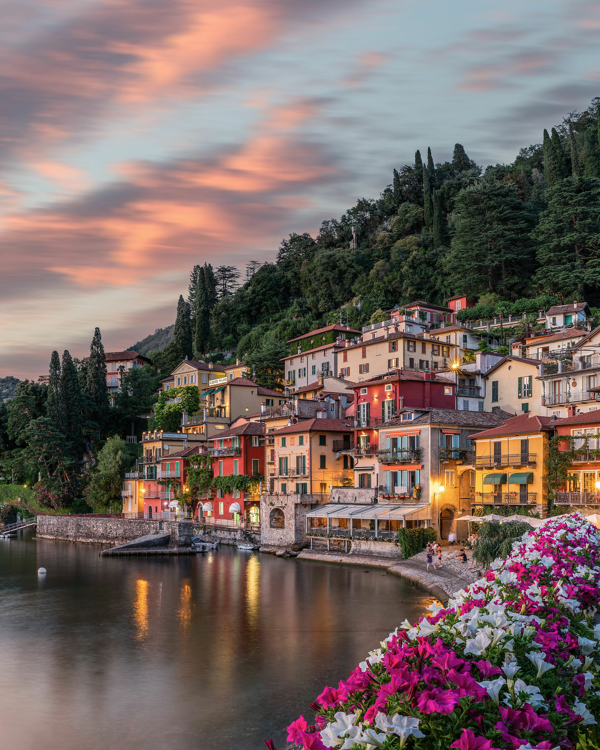 Varenna al tramonto