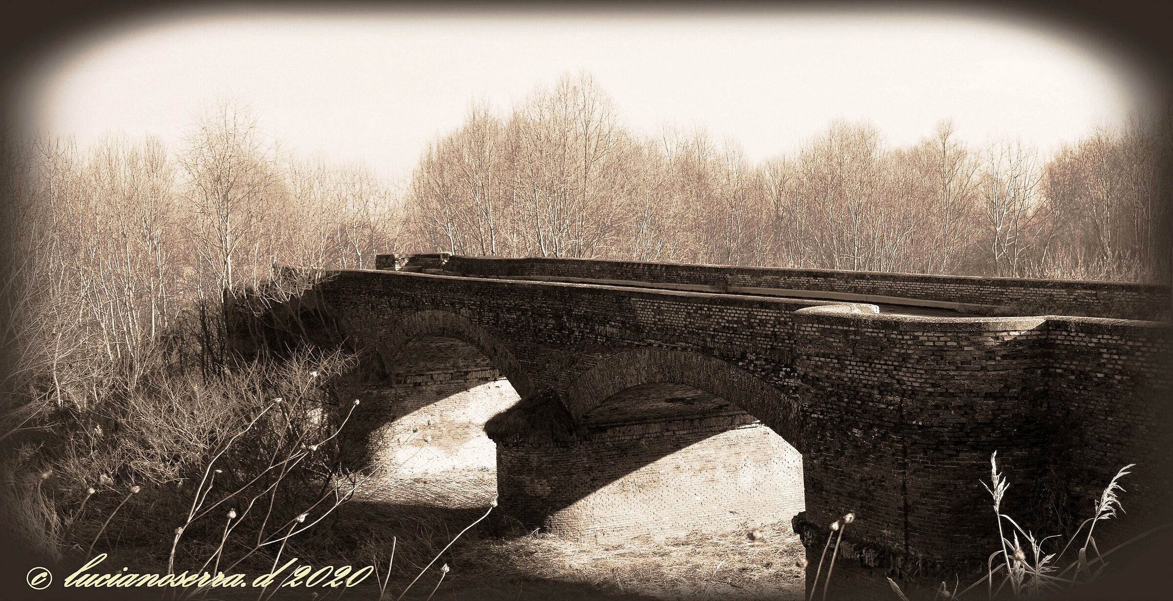 Il vecchio ponte interrotto... ed abbandonato...