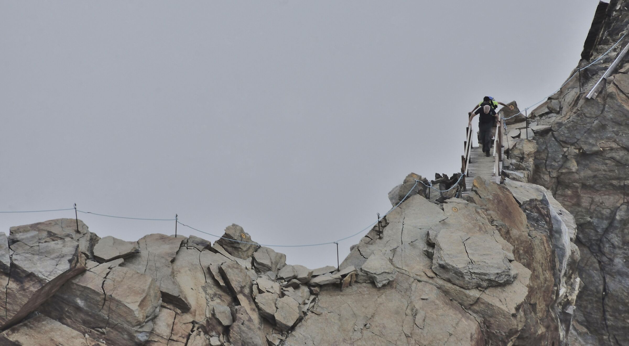 da quota 3585m - particolari lungo la cresta