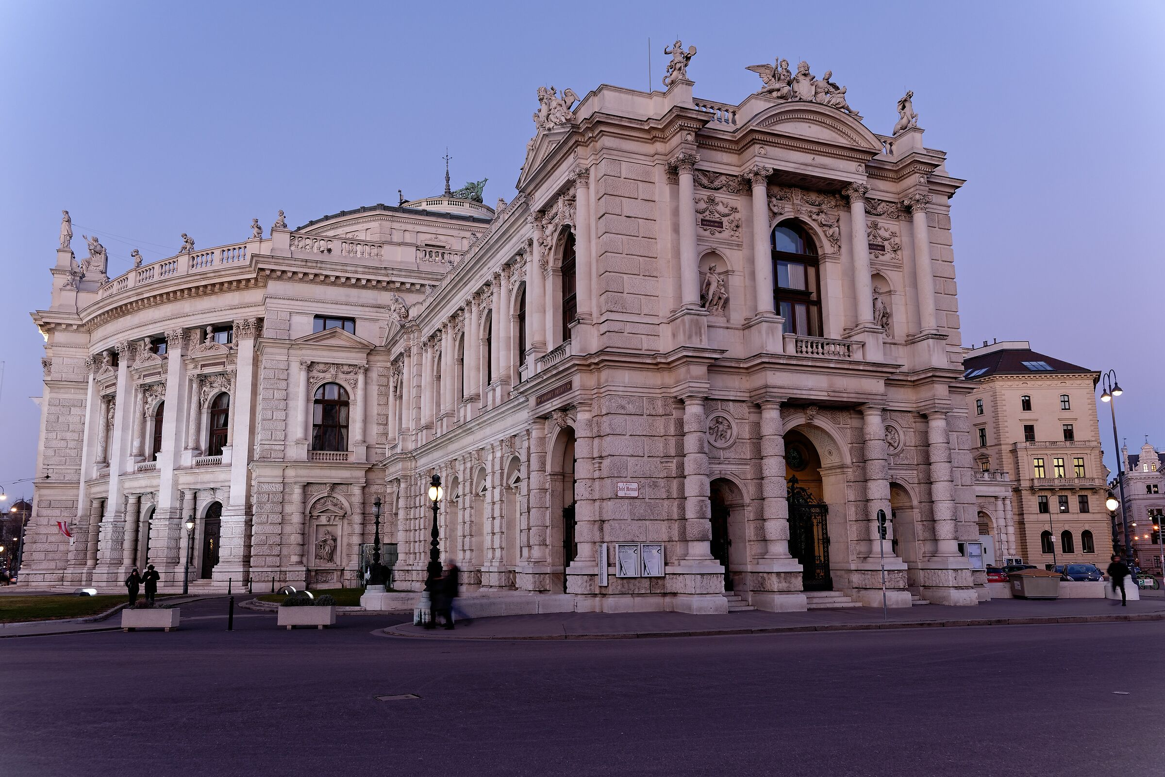 Burgtheater - blue hour