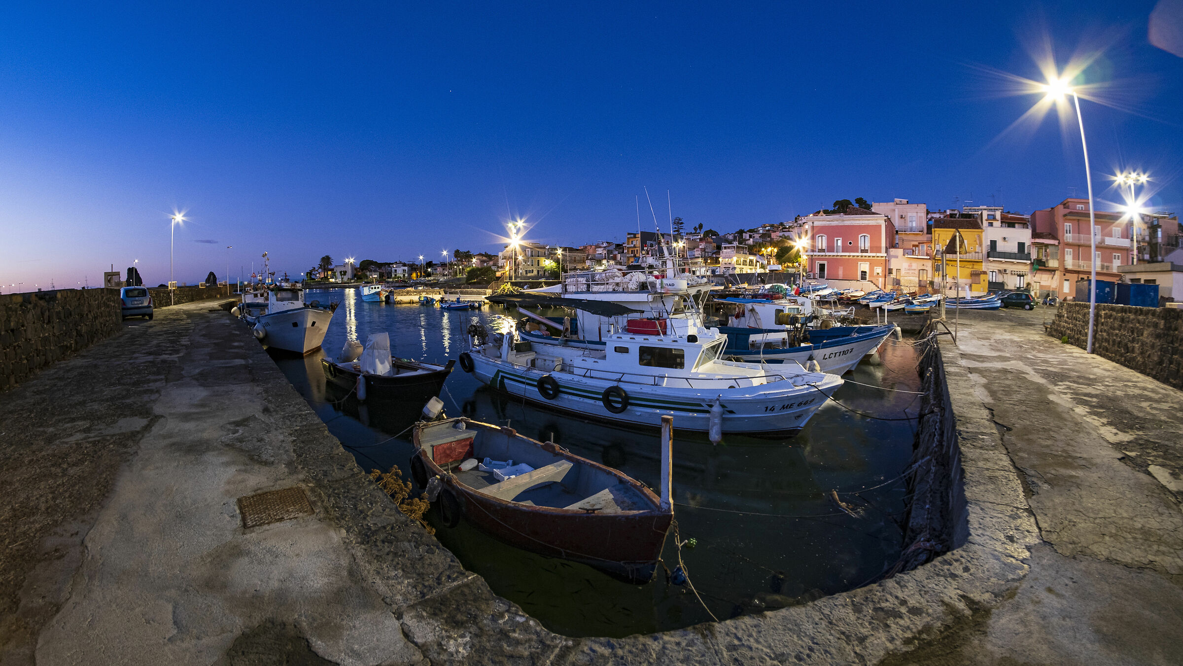 fuji xt3 con Samyang8mm f2.8 fisheye II 5 sec ISO 80 f5