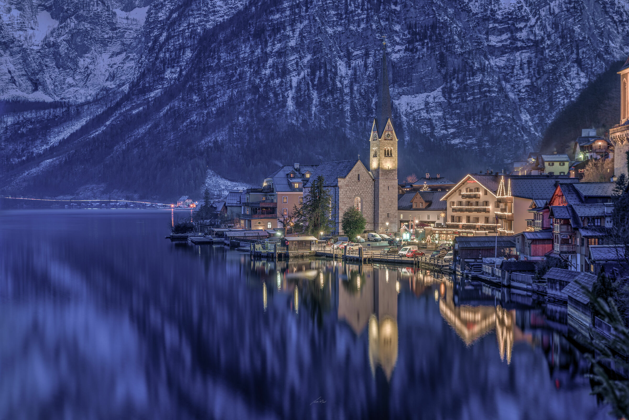 Hallstatt blue hour