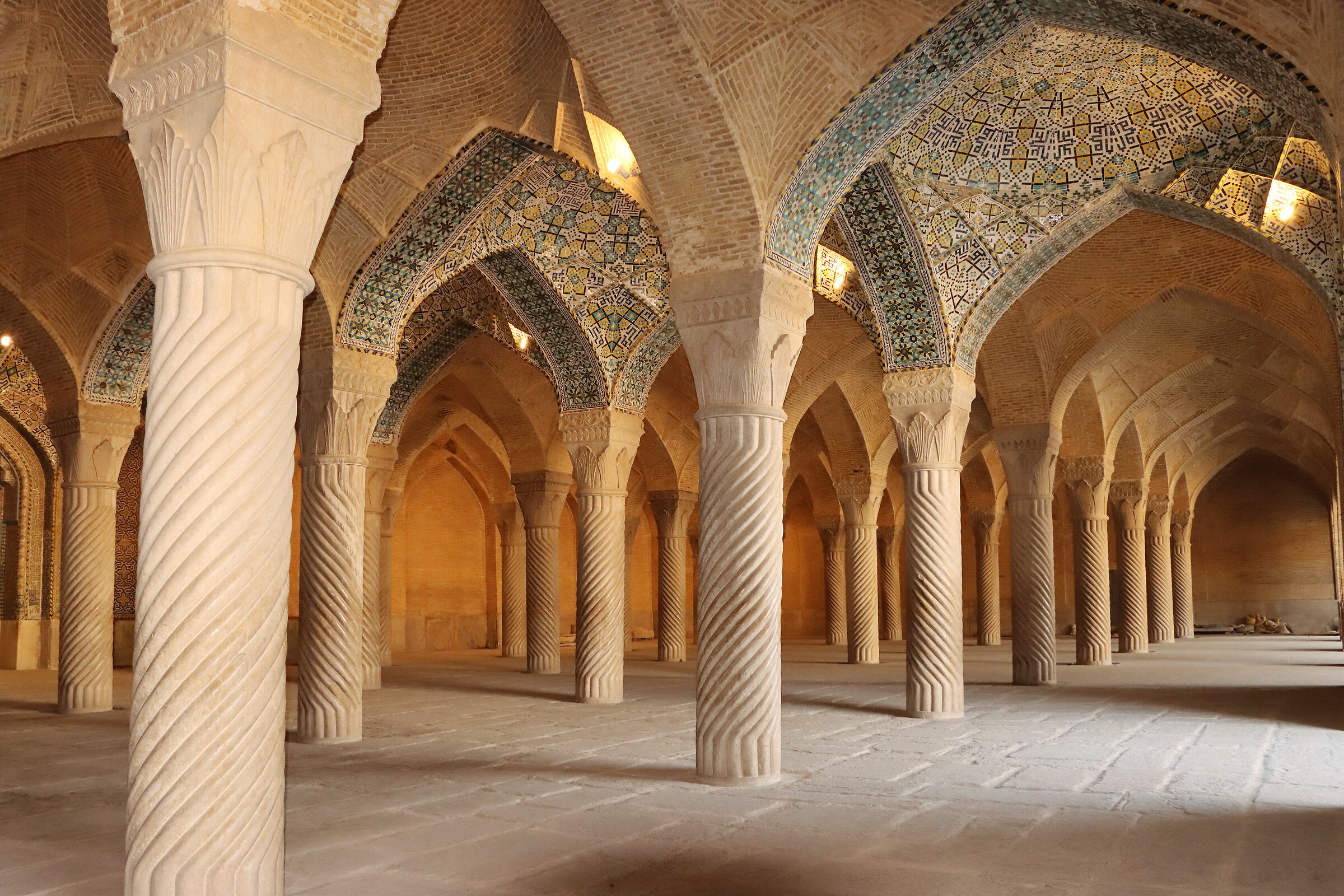 interno di Nasir ol Molk