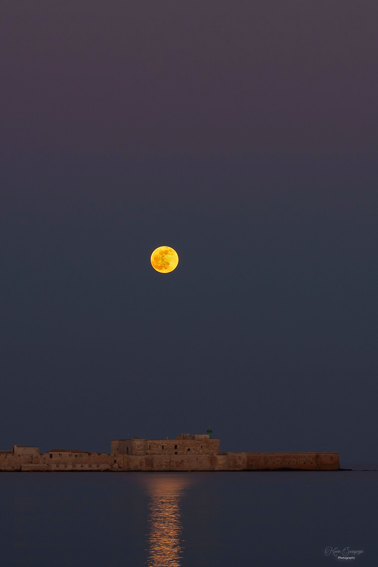 Happy moon, everyone!