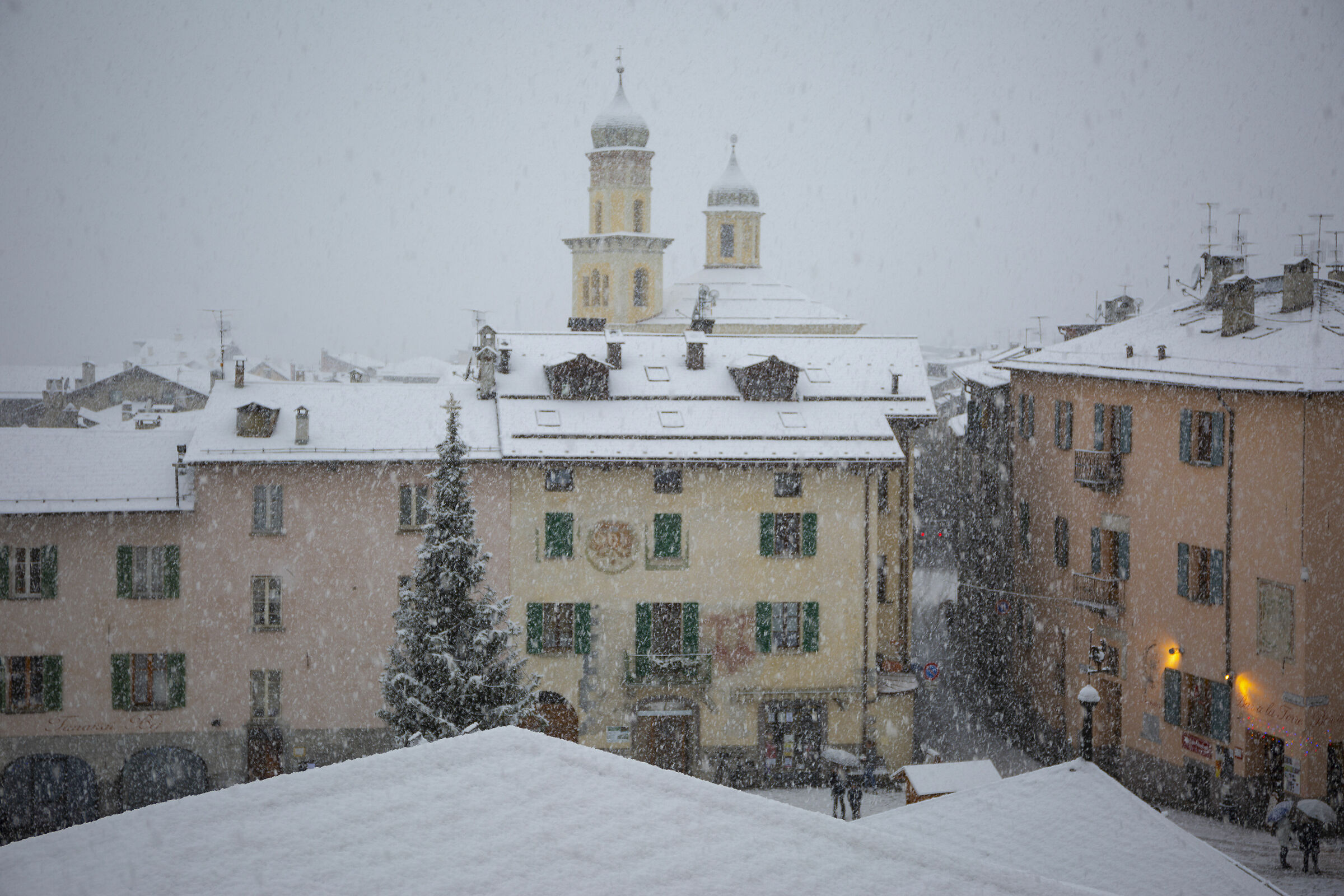 Qualche fiocco sul Kuerc.