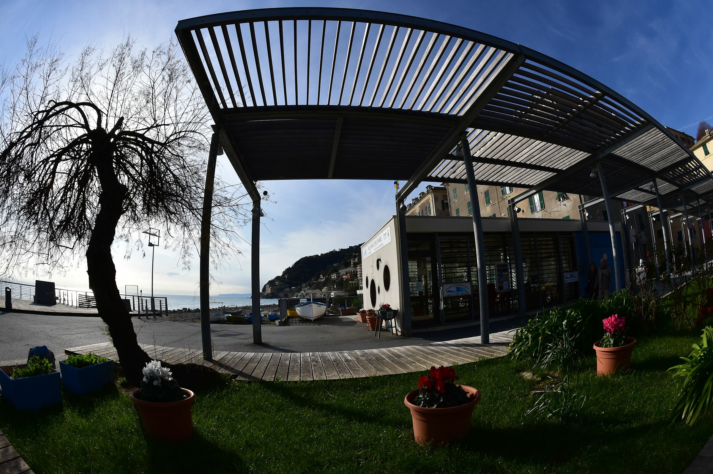 Architectures to the sea...