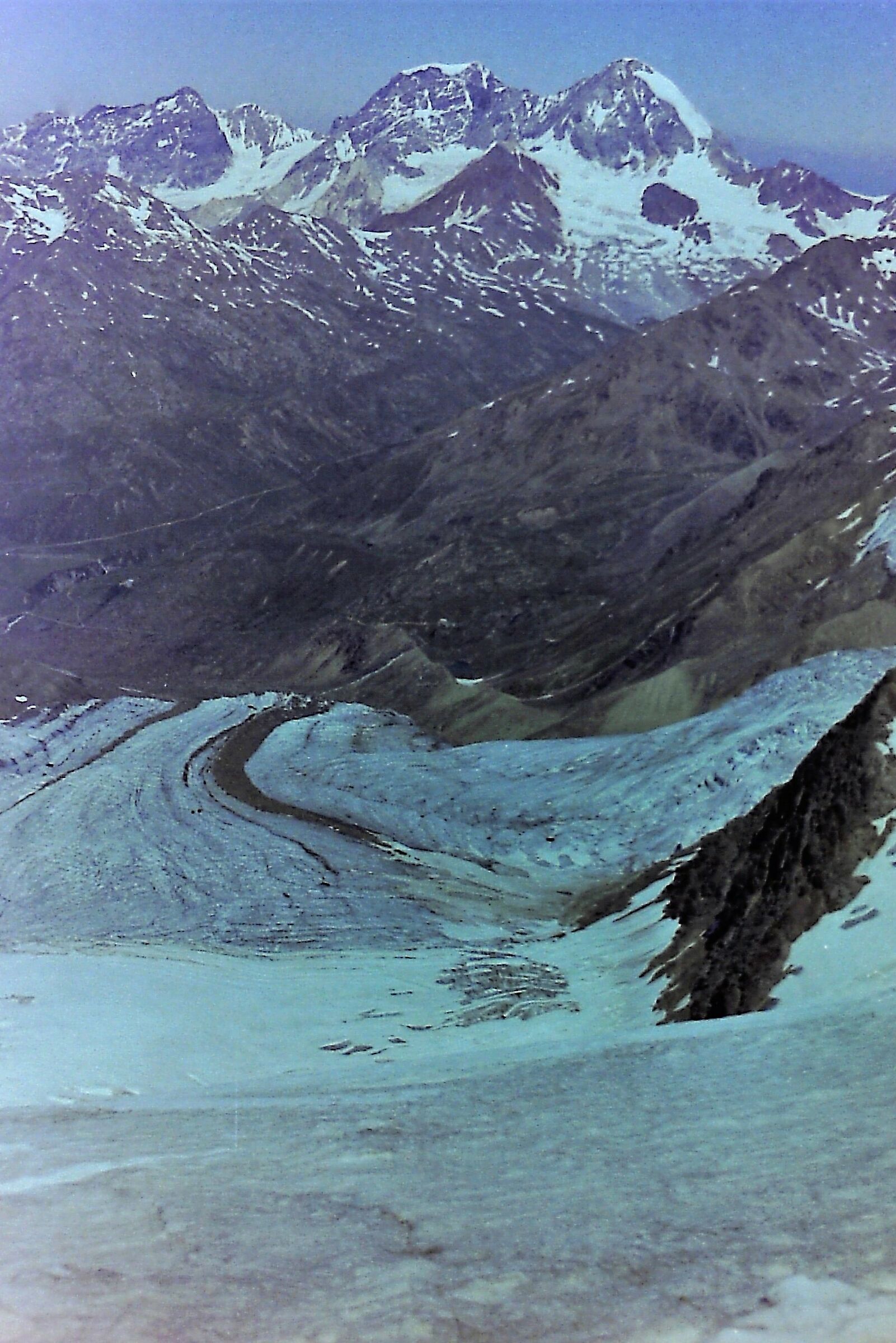 Ghiacciaio dei Forni con Gran Zebrù sullo sfondo.
