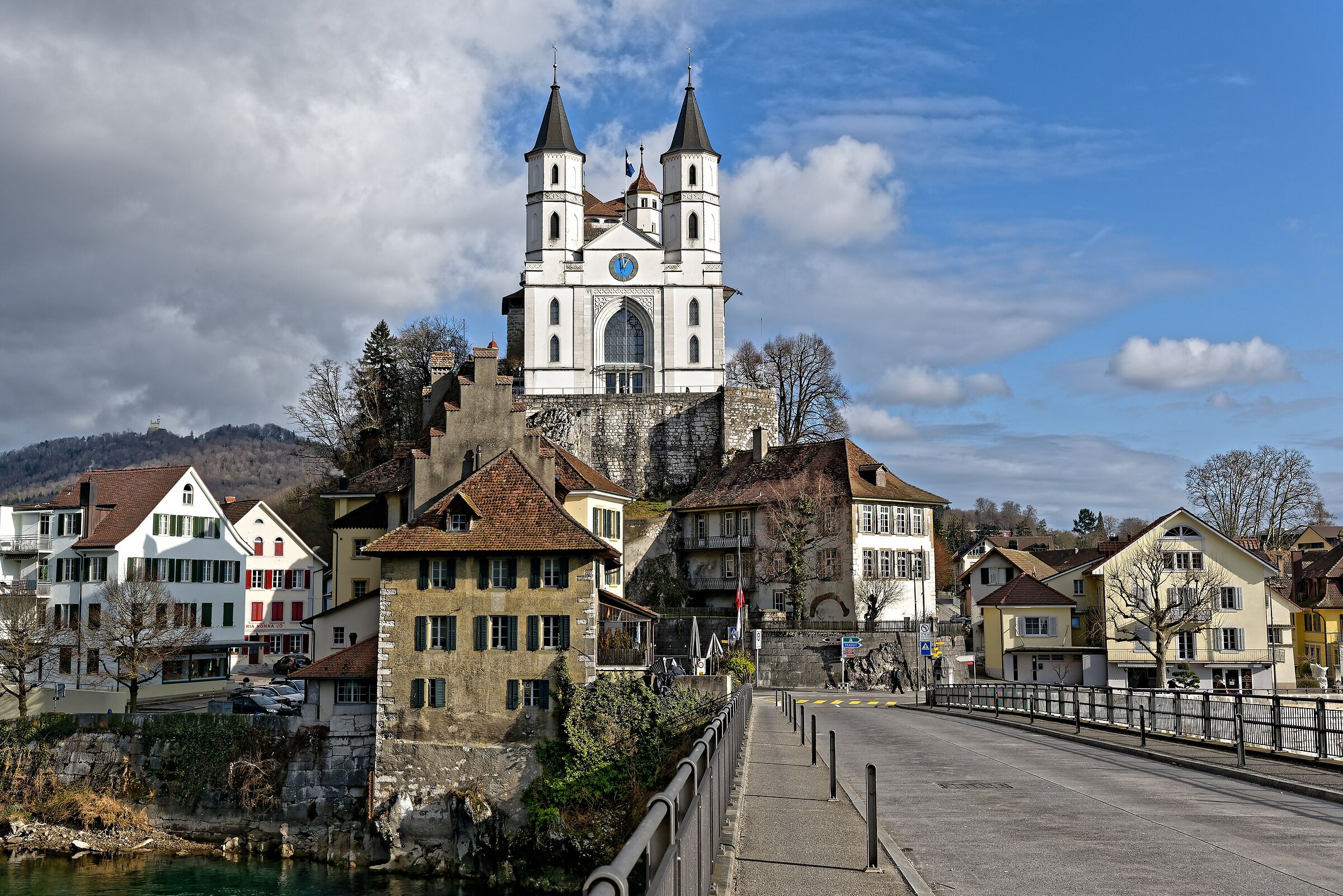 Aarburg from the brigde